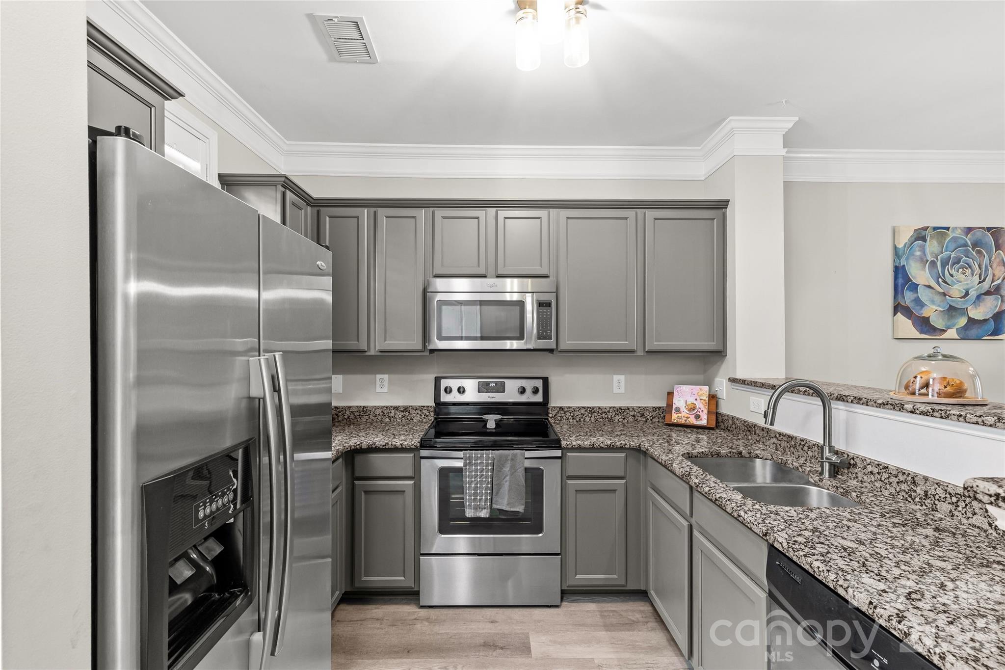 8935 Socata Way — Charlotte