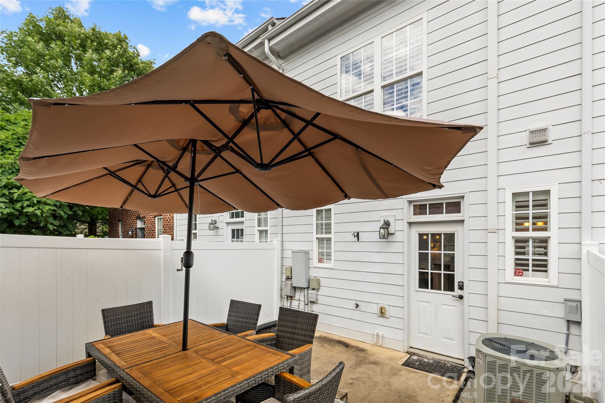 8935 Socata Way — Charlotte