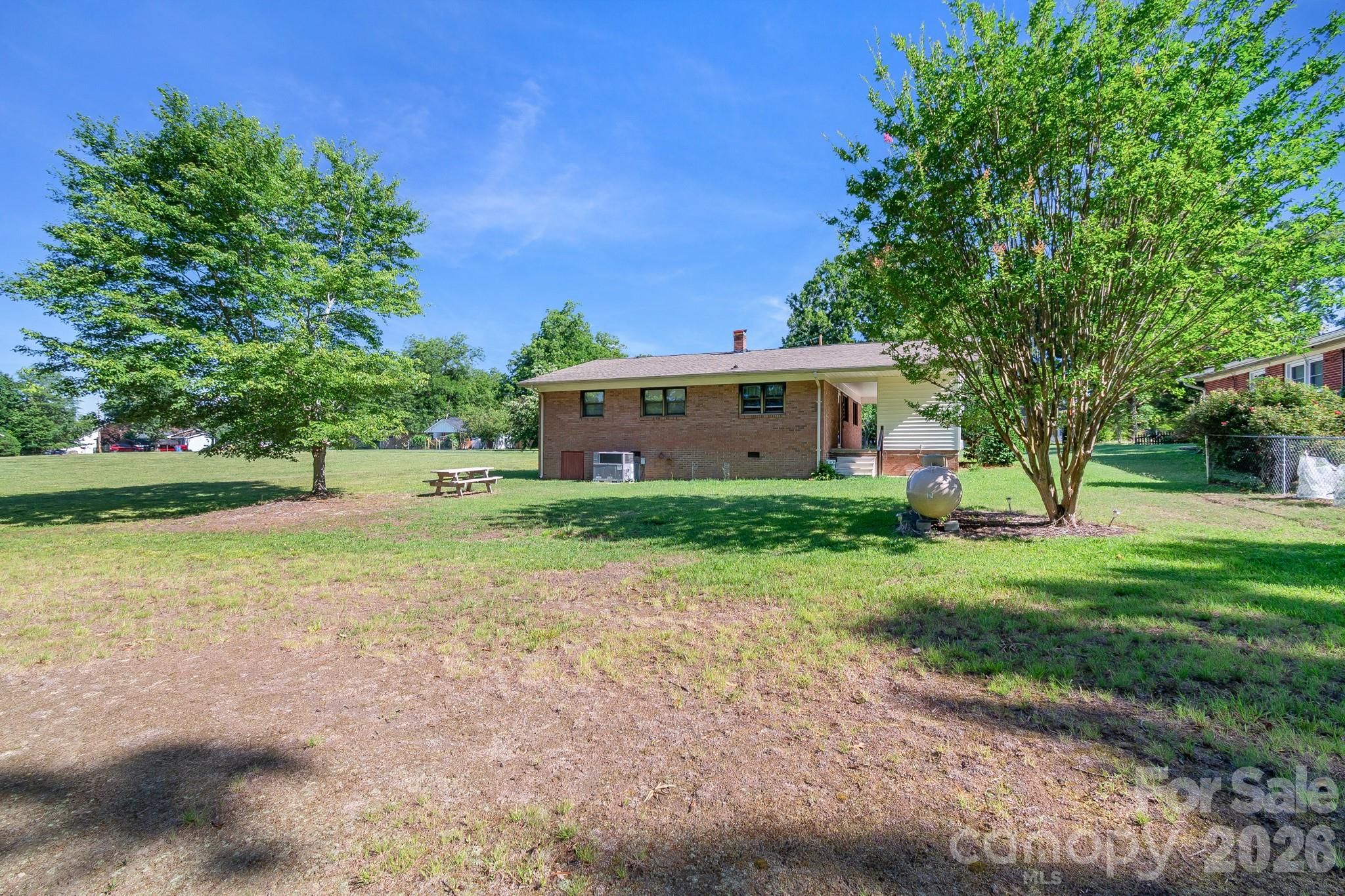 1340 E Cannon Avenue — Albemarle