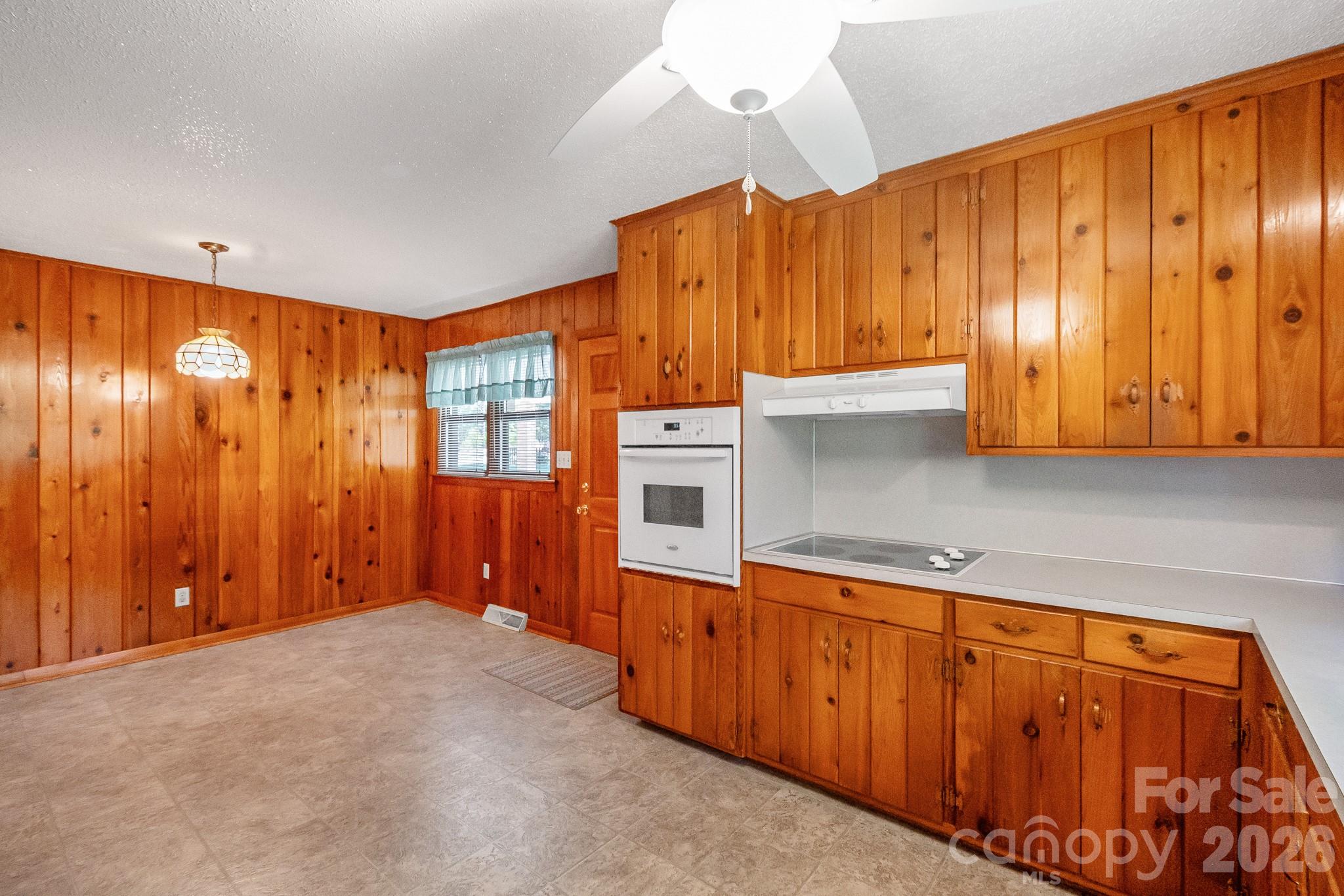 1340 E Cannon Avenue — Albemarle