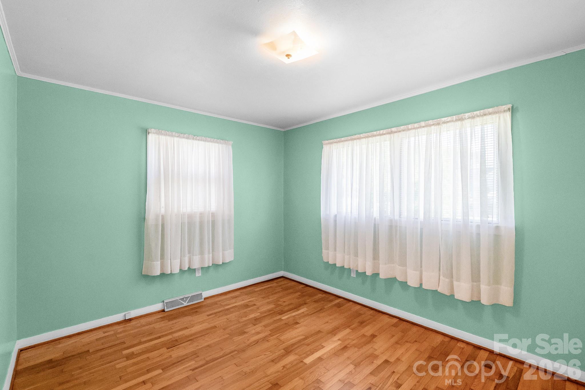 1340 E Cannon Avenue — Albemarle