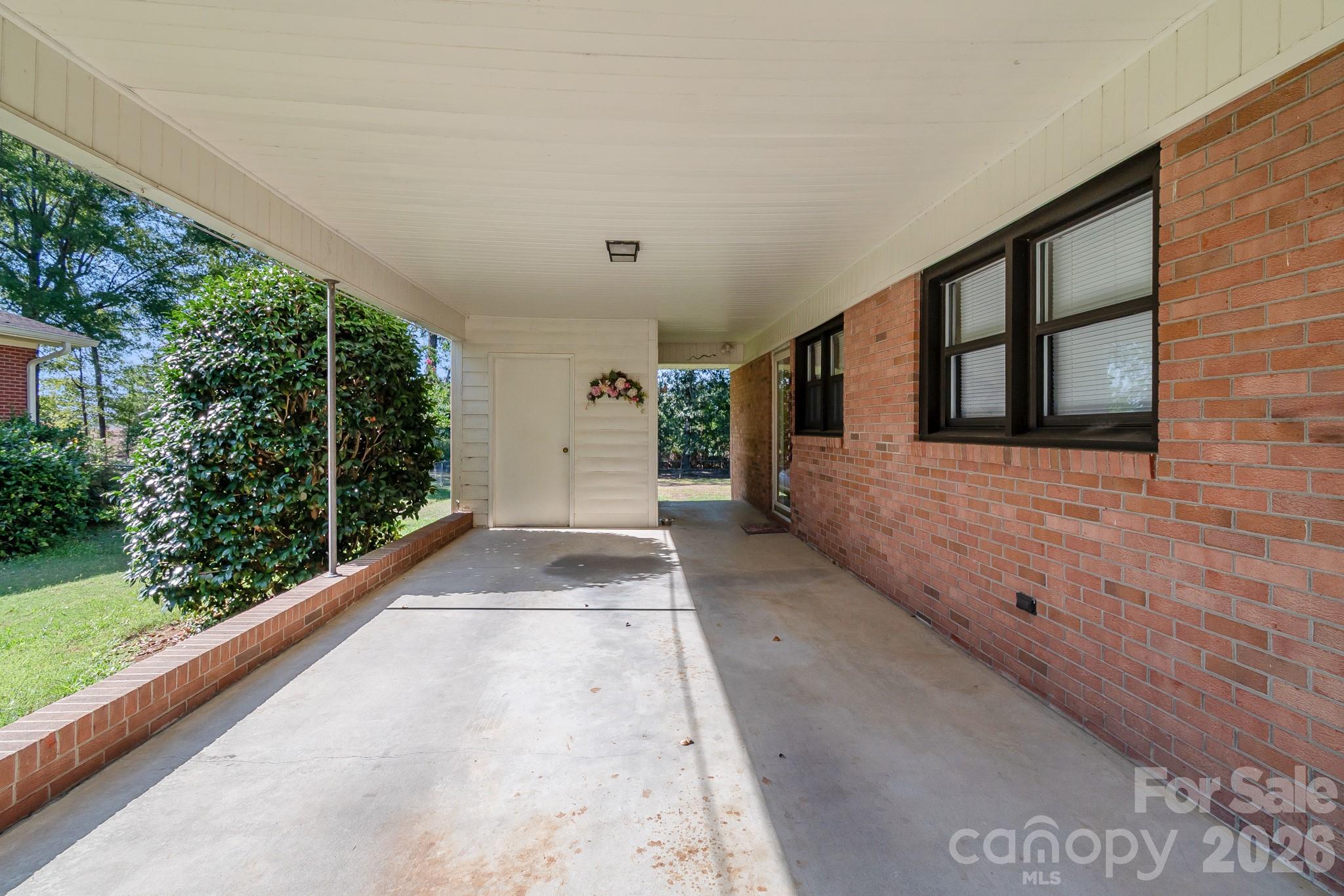 1340 E Cannon Avenue — Albemarle