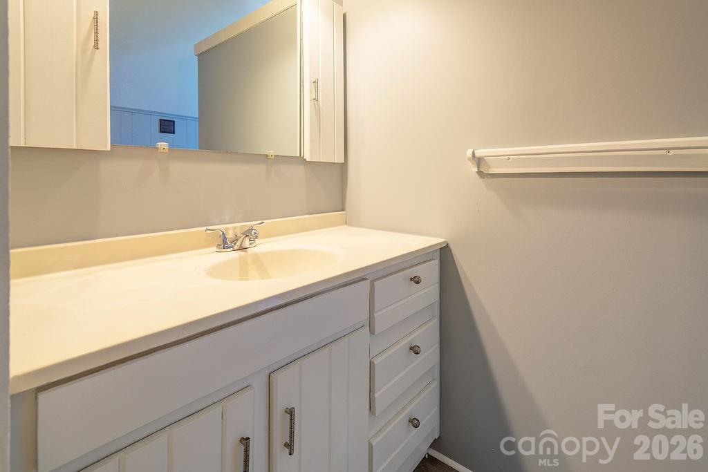 14 High Valley Estates Drive #20 — Alexander