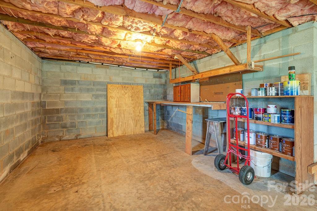 14 High Valley Estates Drive #20 — Alexander