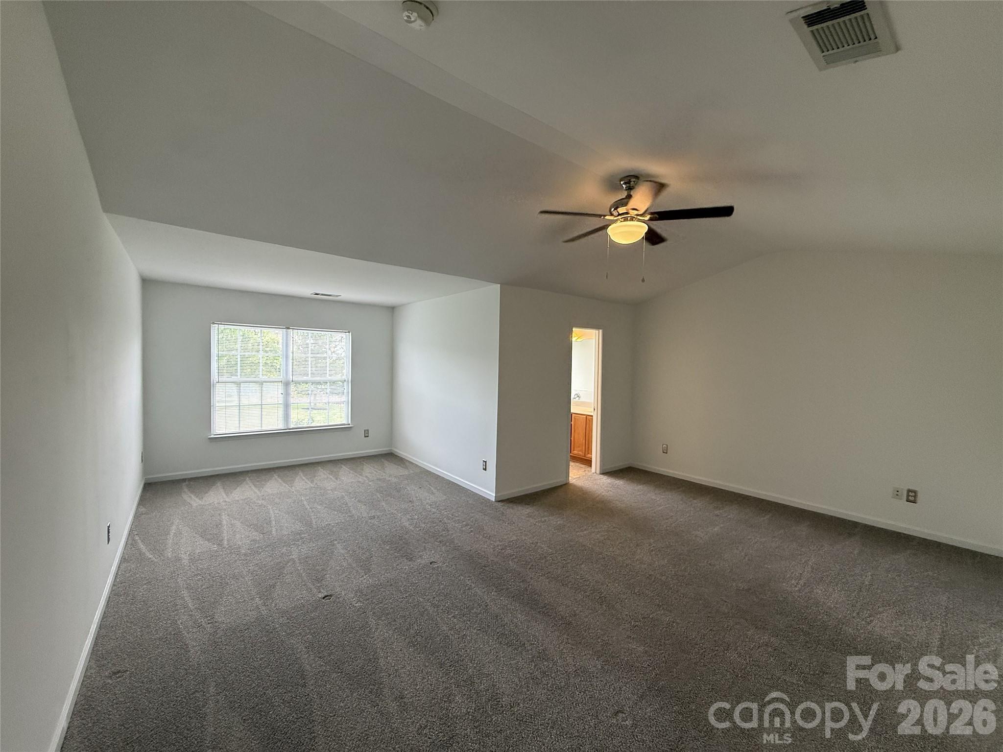 9956 Kings Parade Boulevard — Charlotte
