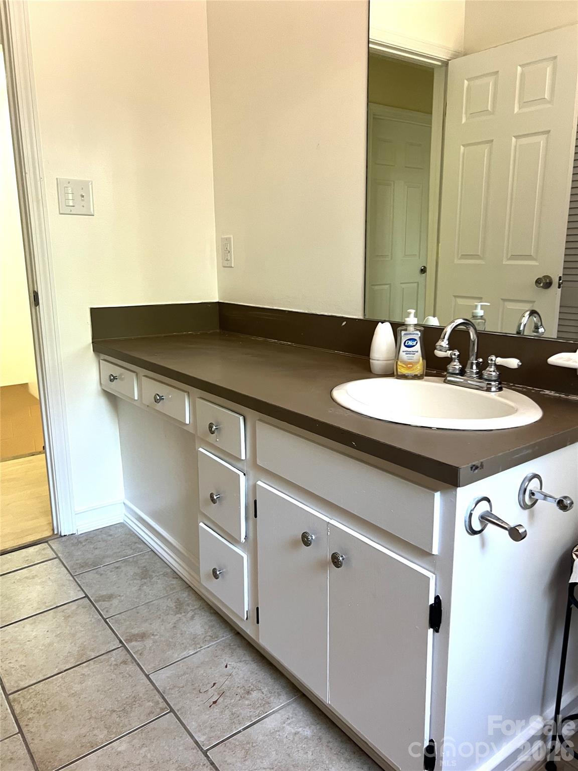 305 Forest Hill Street — Morganton