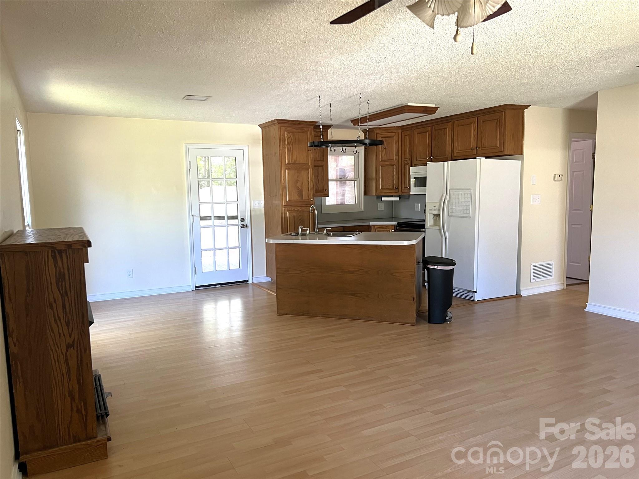 305 Forest Hill Street — Morganton