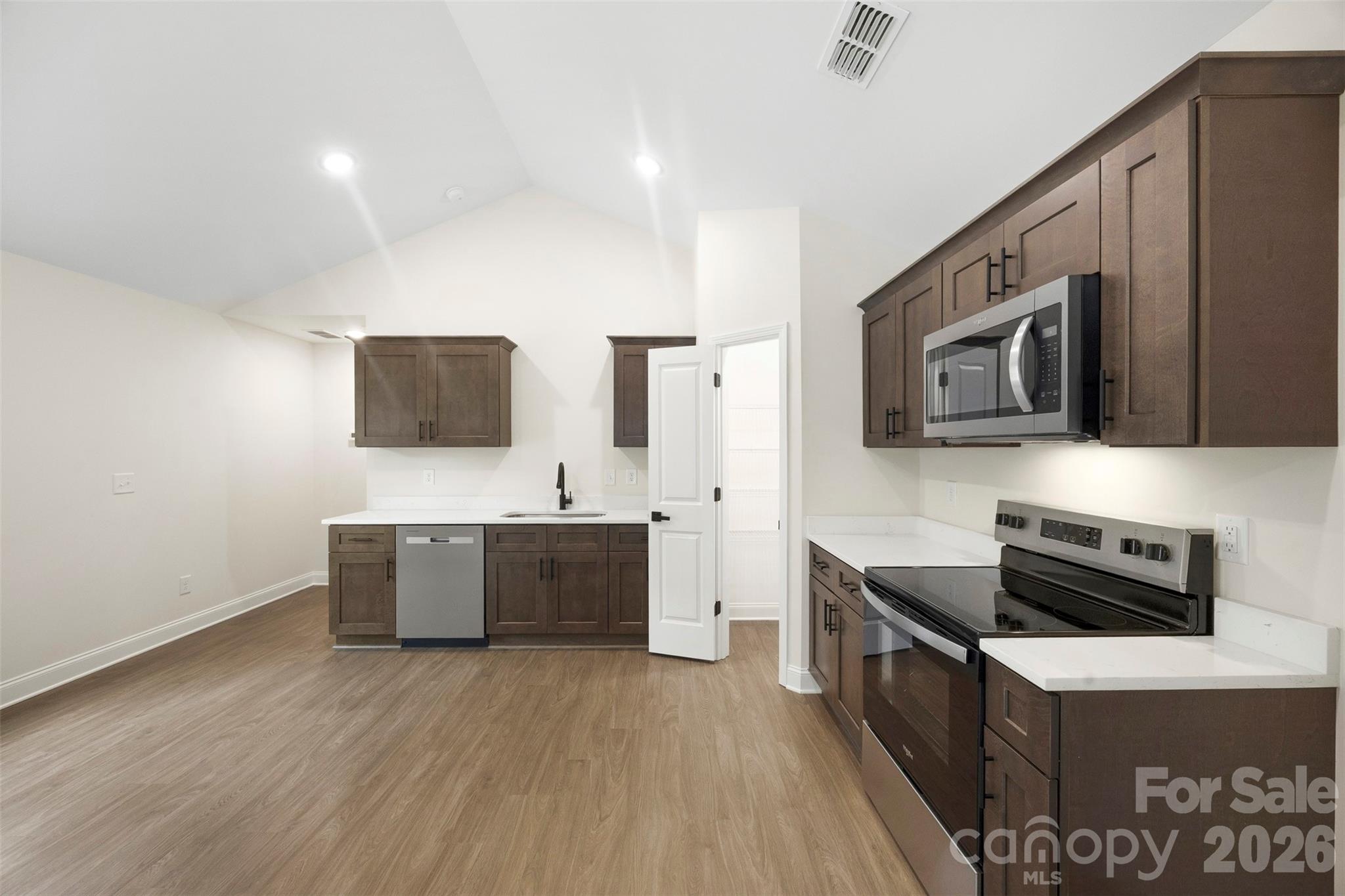 202 Knollwood Circle — Albemarle