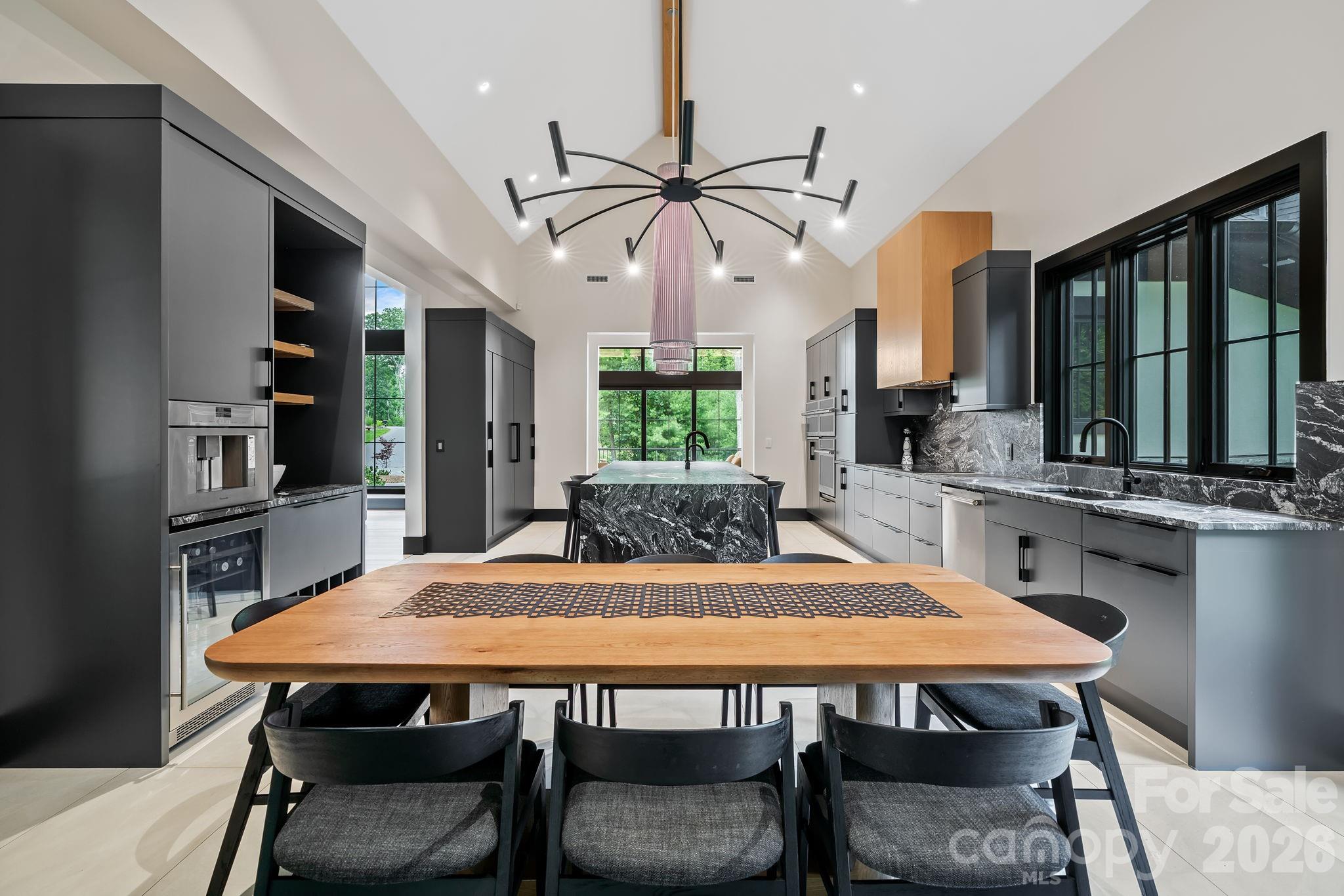 504 Hollow Trail — Asheville