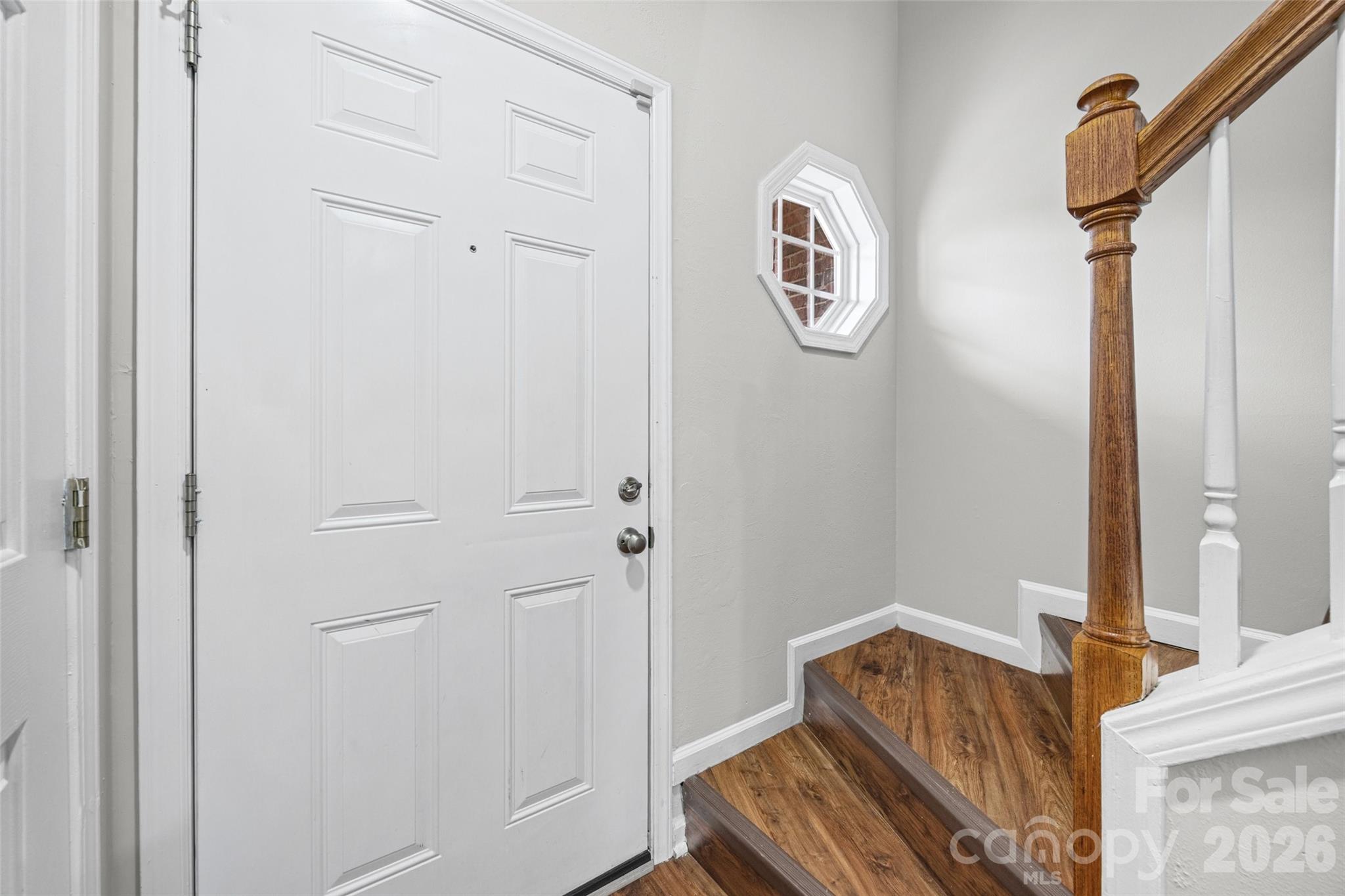 2113 Lennoxshire Square Court — Charlotte