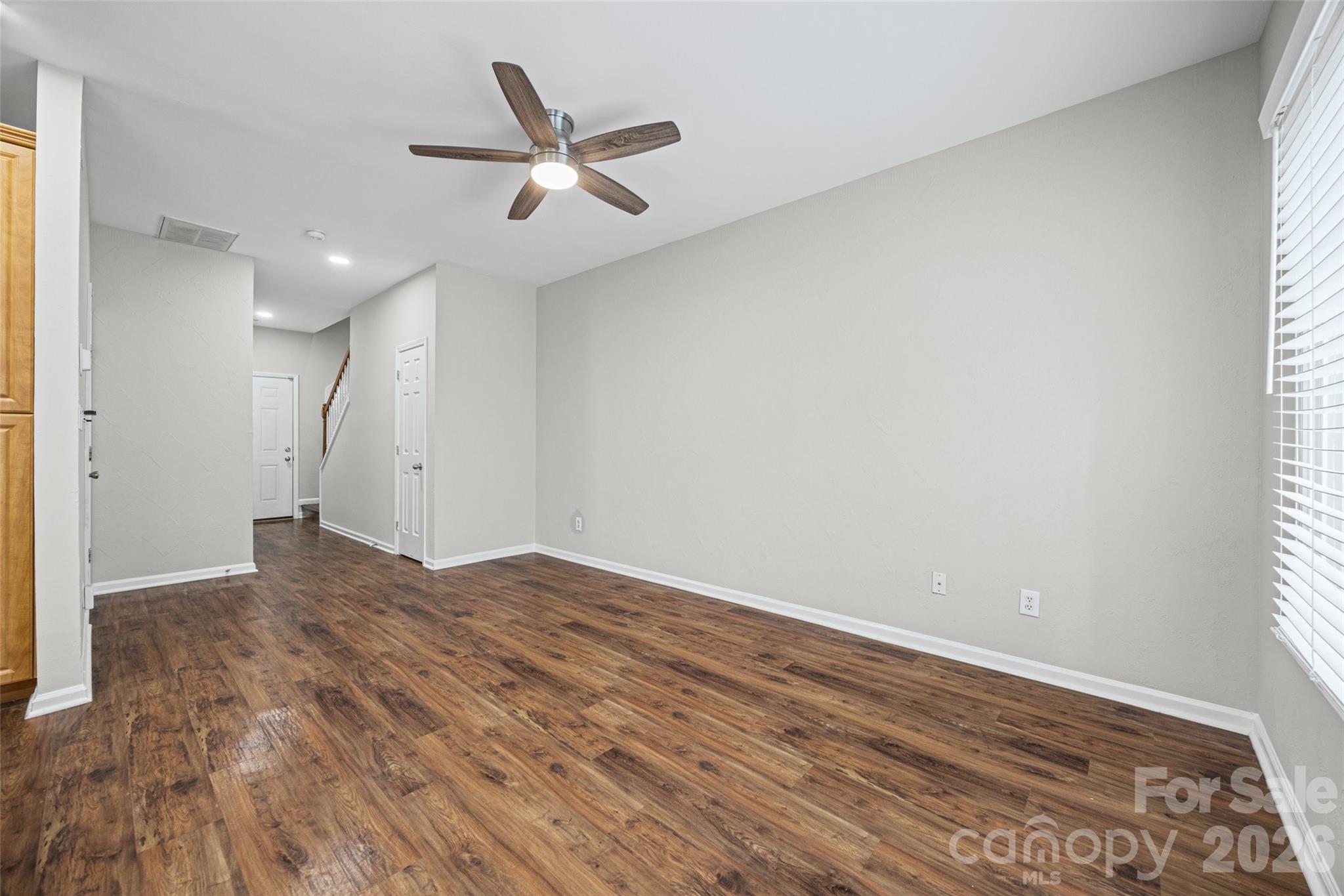 2113 Lennoxshire Square Court — Charlotte
