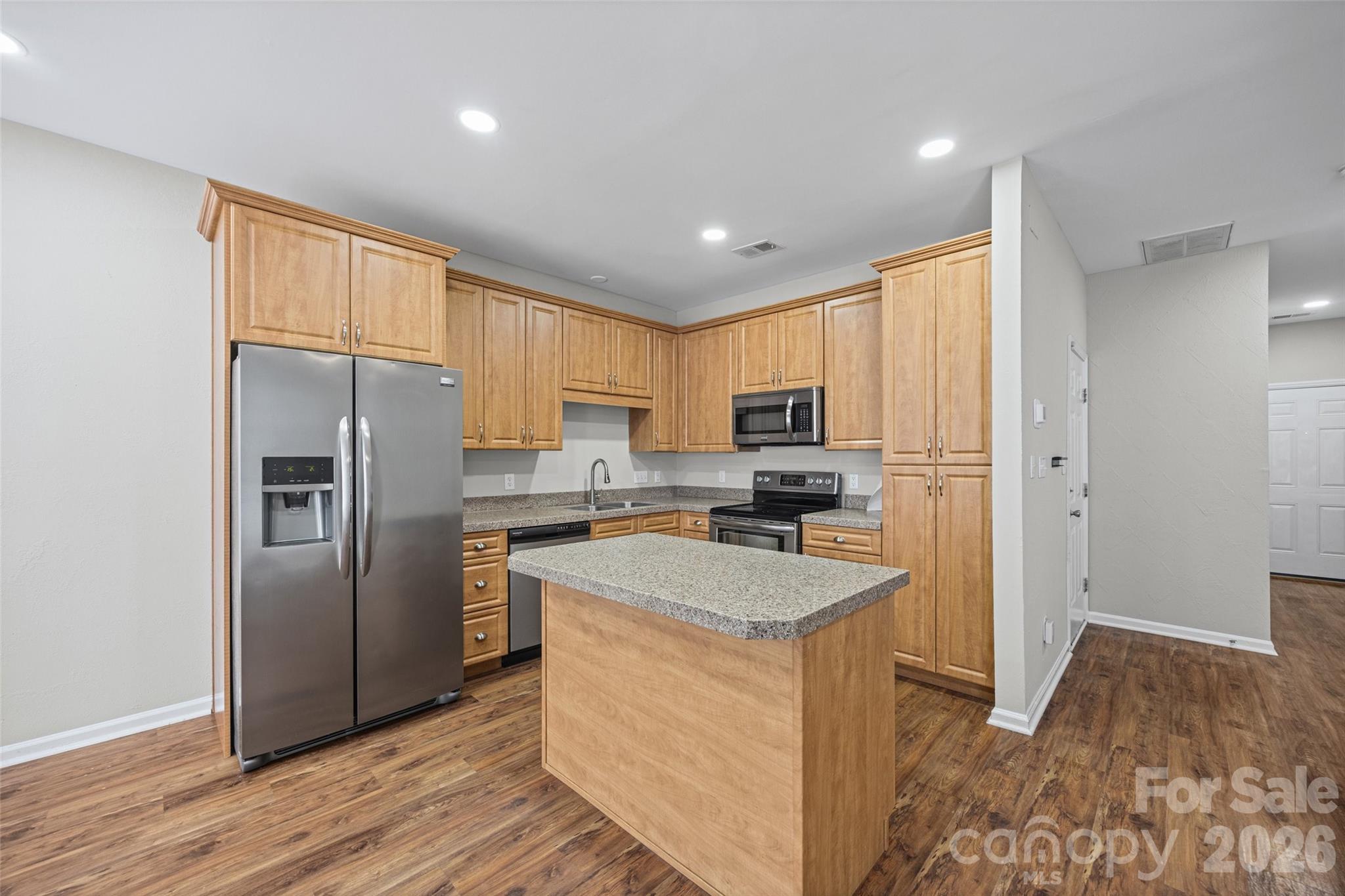 2113 Lennoxshire Square Court — Charlotte