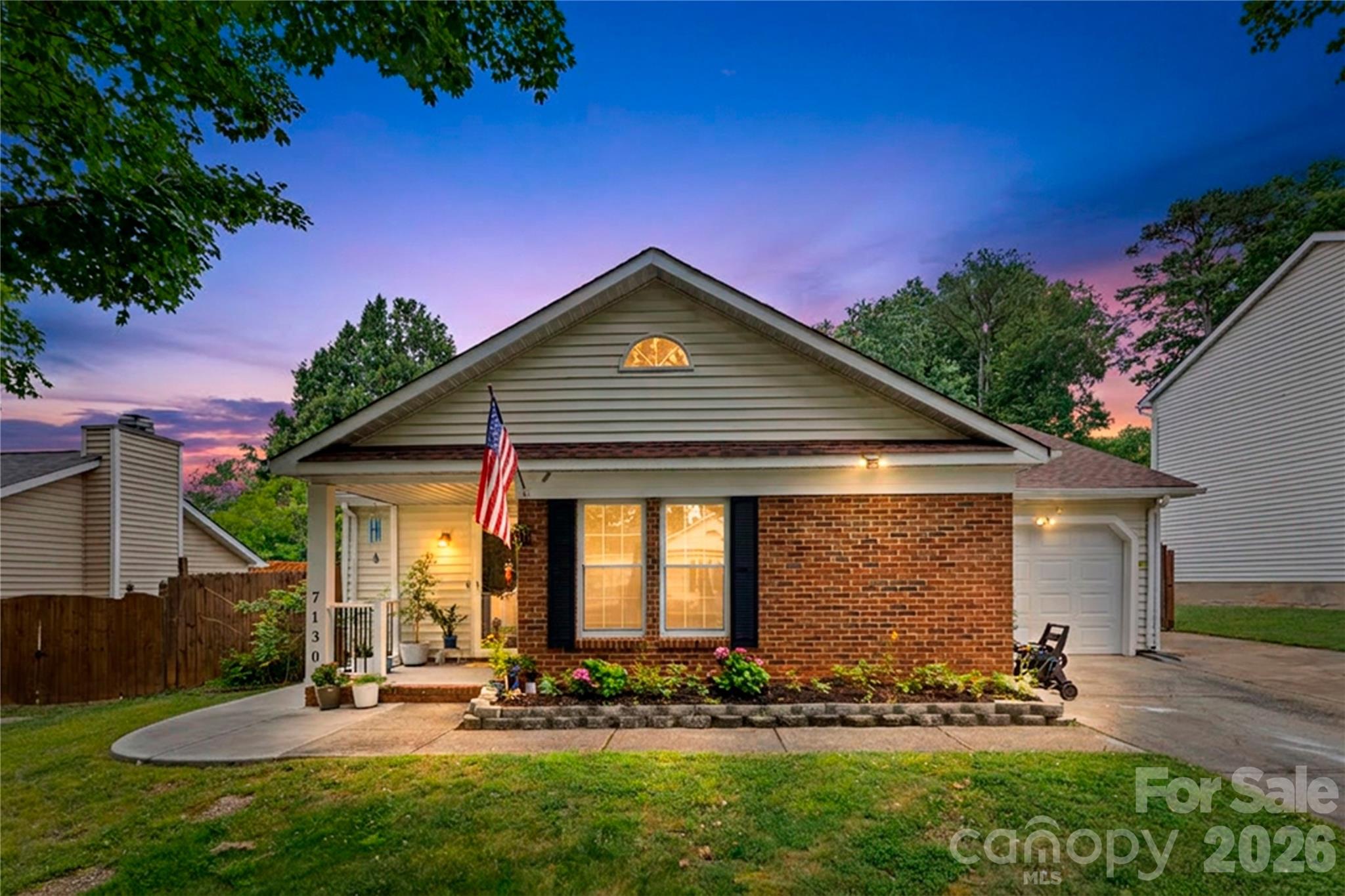 7130 Bluff Wood Cove — Charlotte
