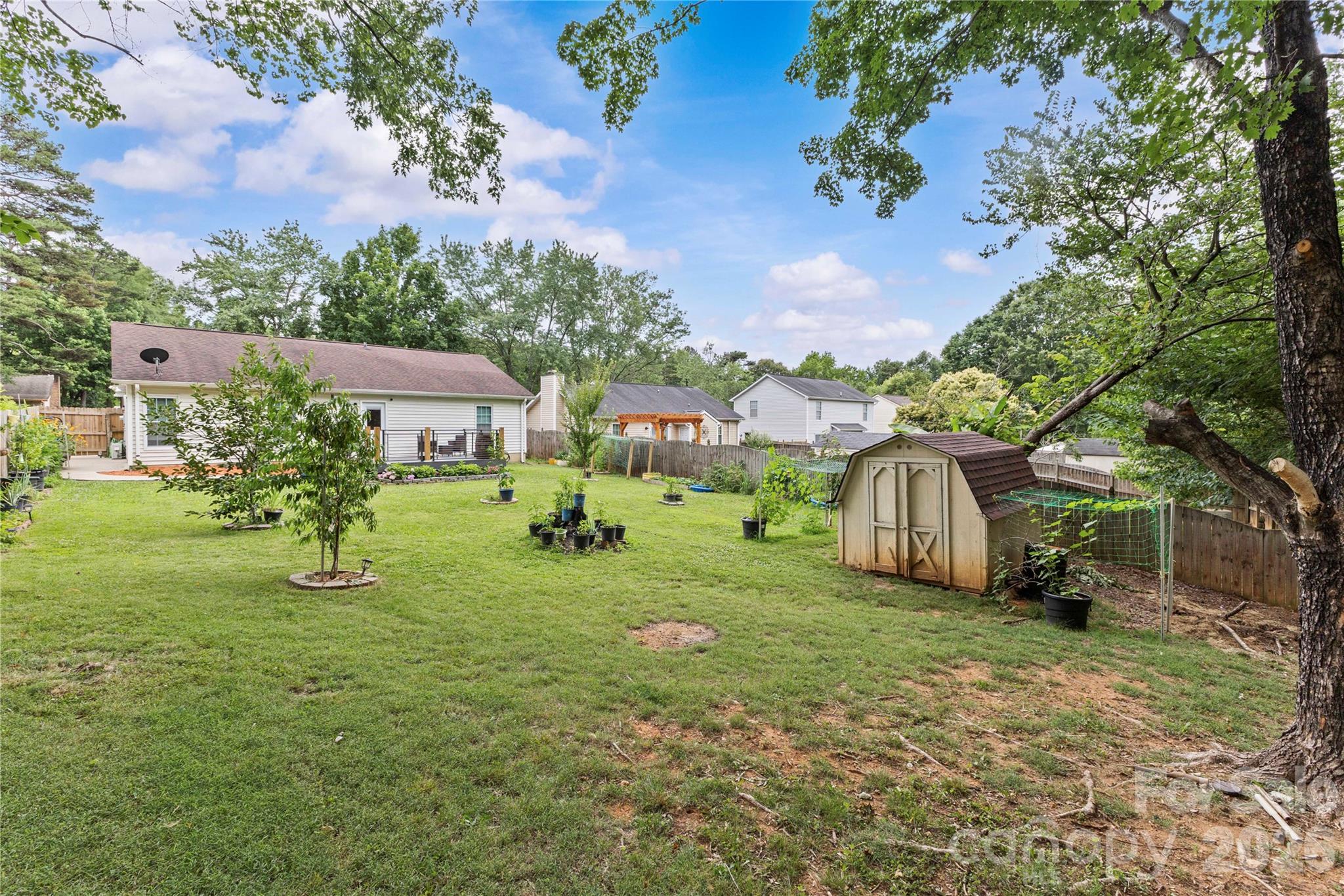 7130 Bluff Wood Cove — Charlotte