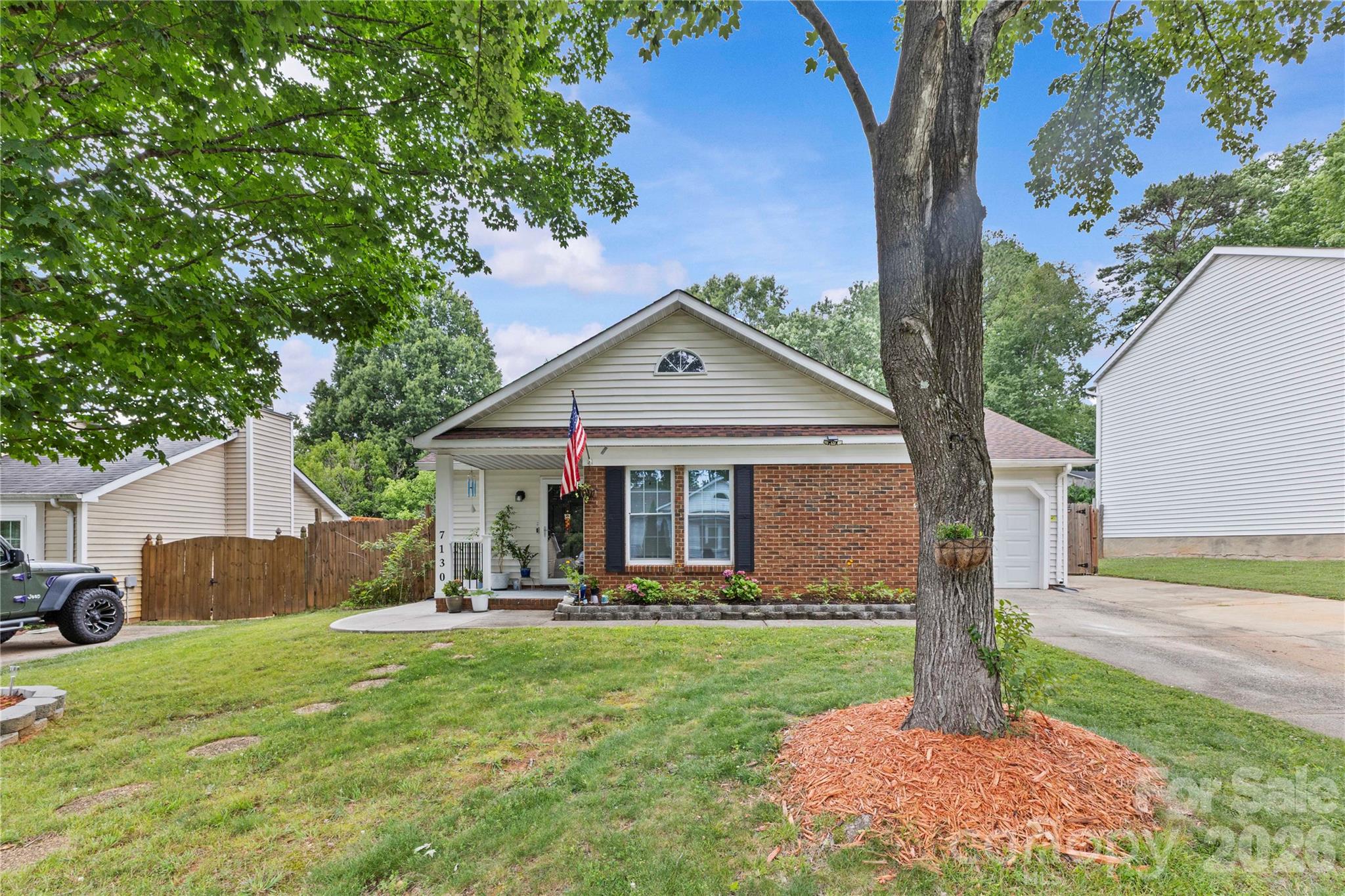 7130 Bluff Wood Cove — Charlotte