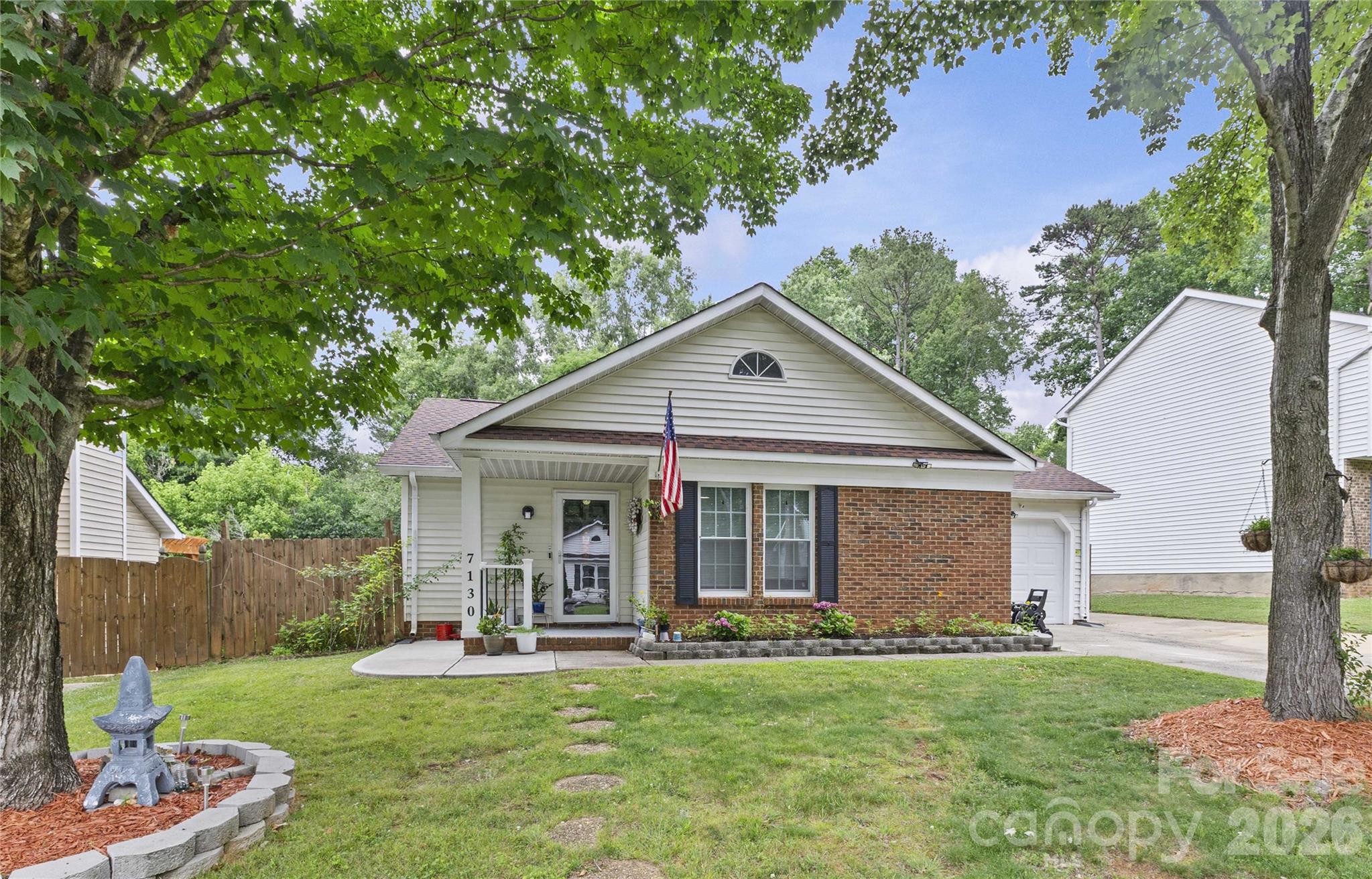 7130 Bluff Wood Cove — Charlotte
