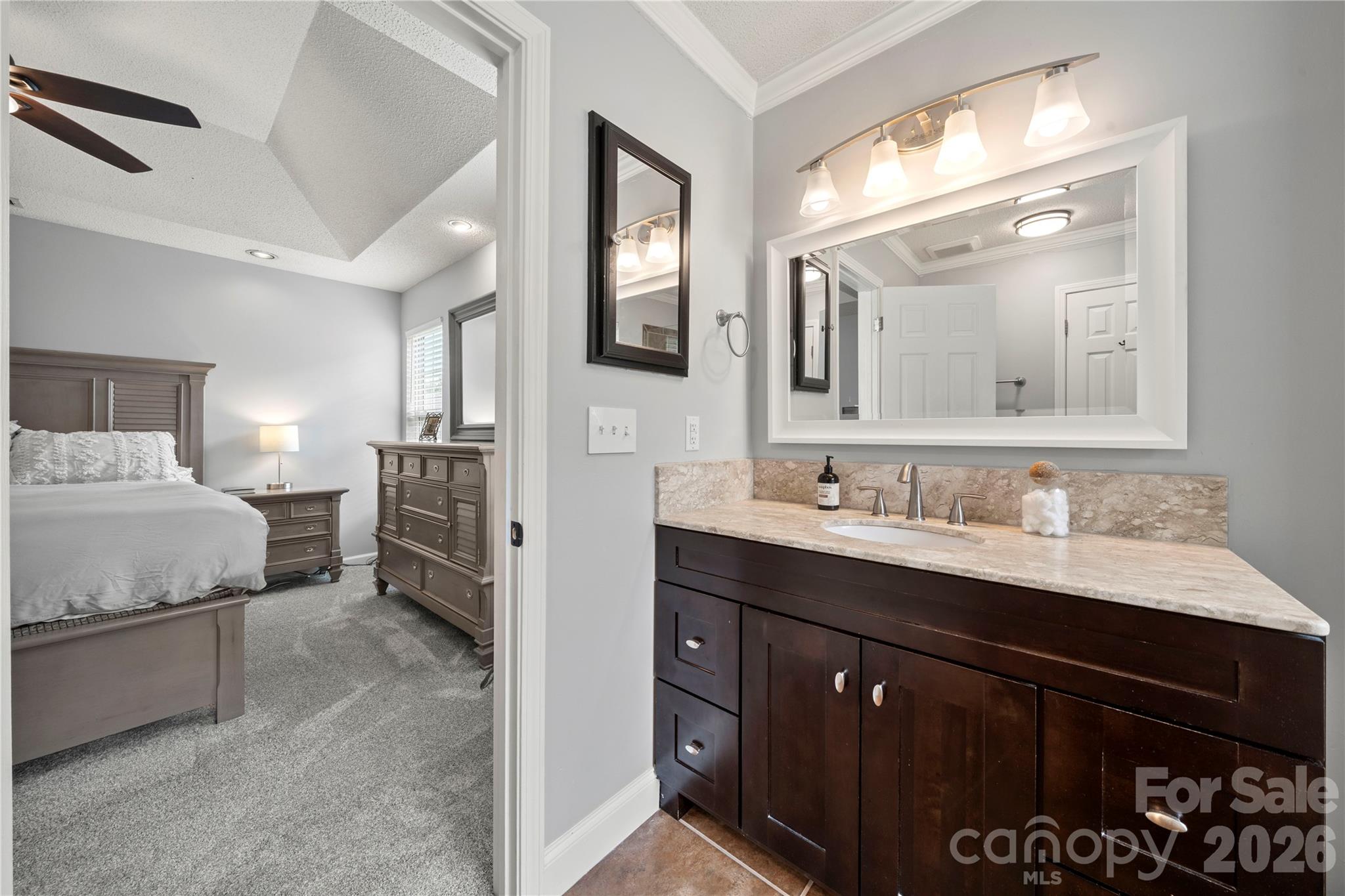 12716 Cumberland Crest Drive — Huntersville