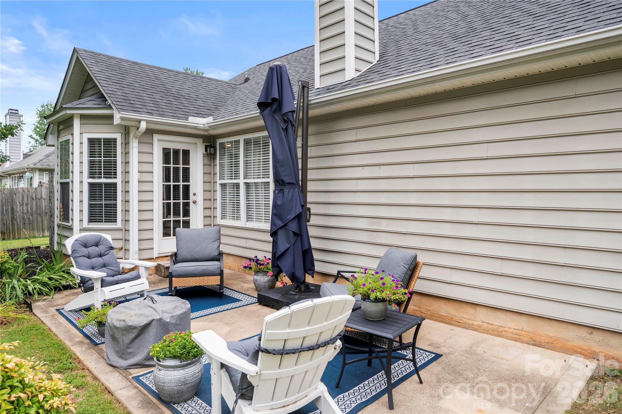 12716 Cumberland Crest Drive — Huntersville