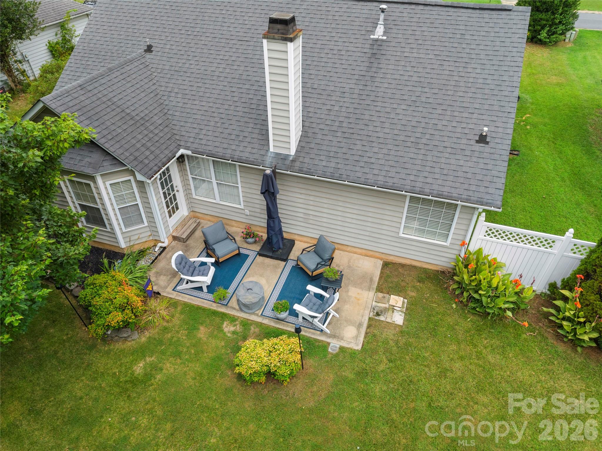12716 Cumberland Crest Drive — Huntersville