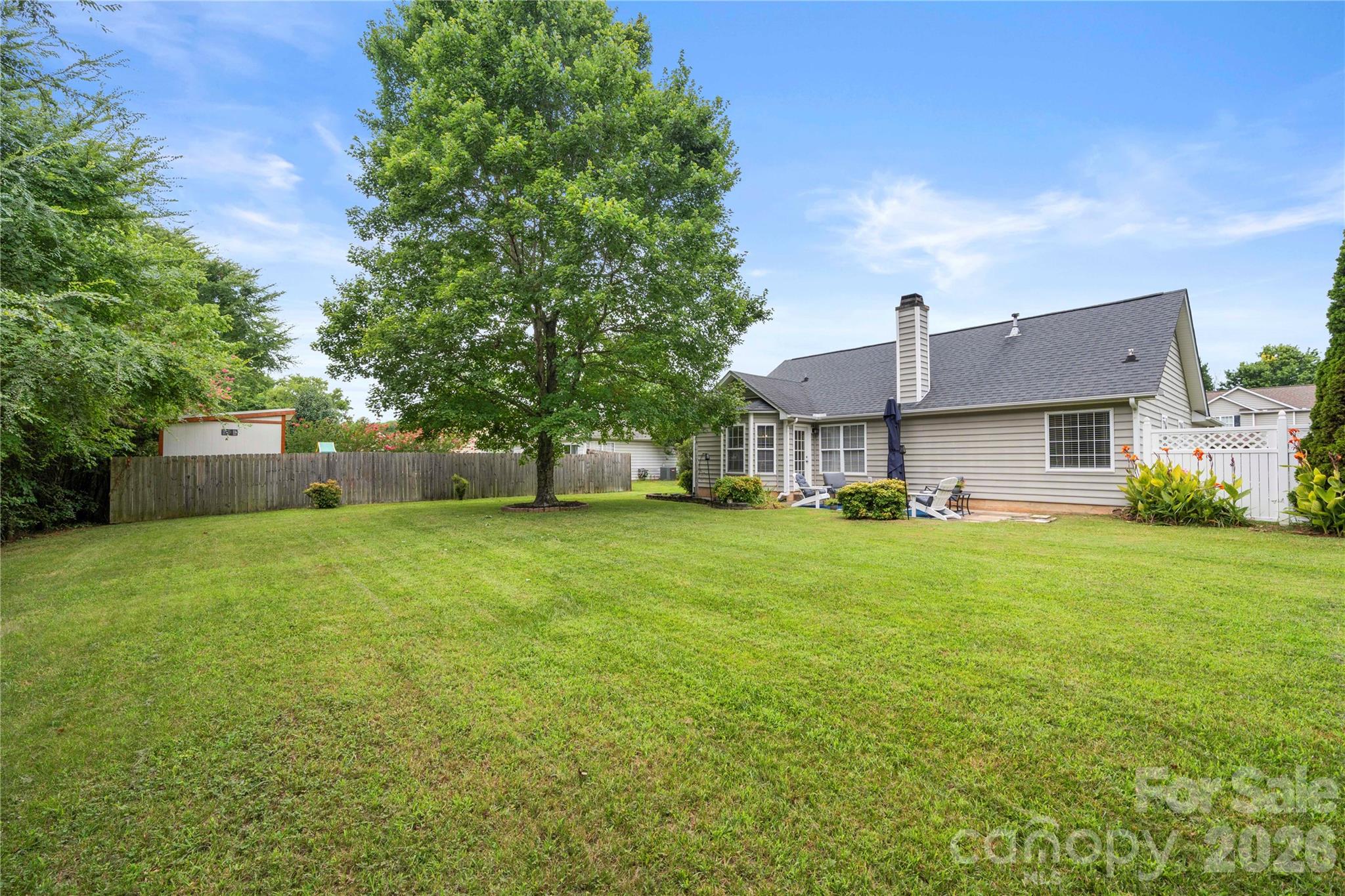 12716 Cumberland Crest Drive — Huntersville