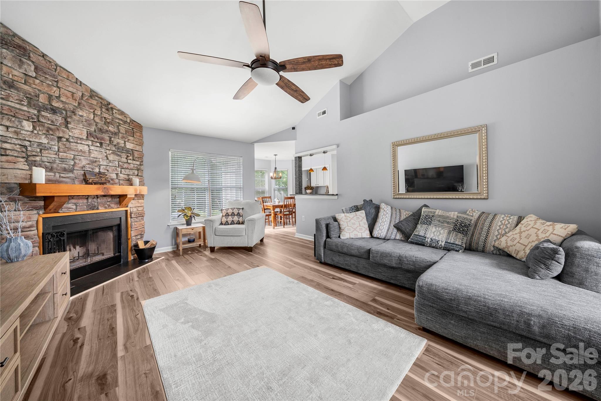 12716 Cumberland Crest Drive — Huntersville