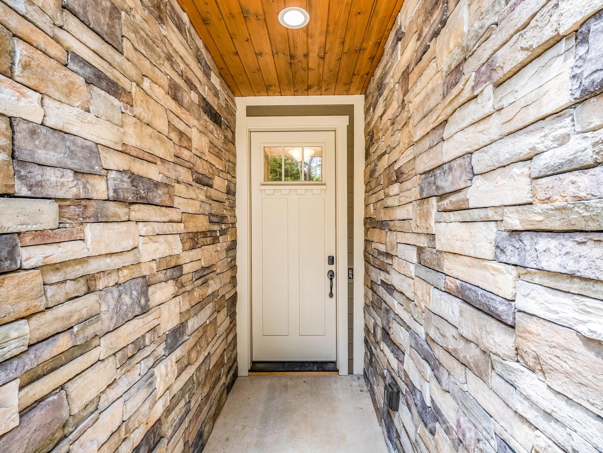 572 Sweet Birch Park Lane — Black Mountain