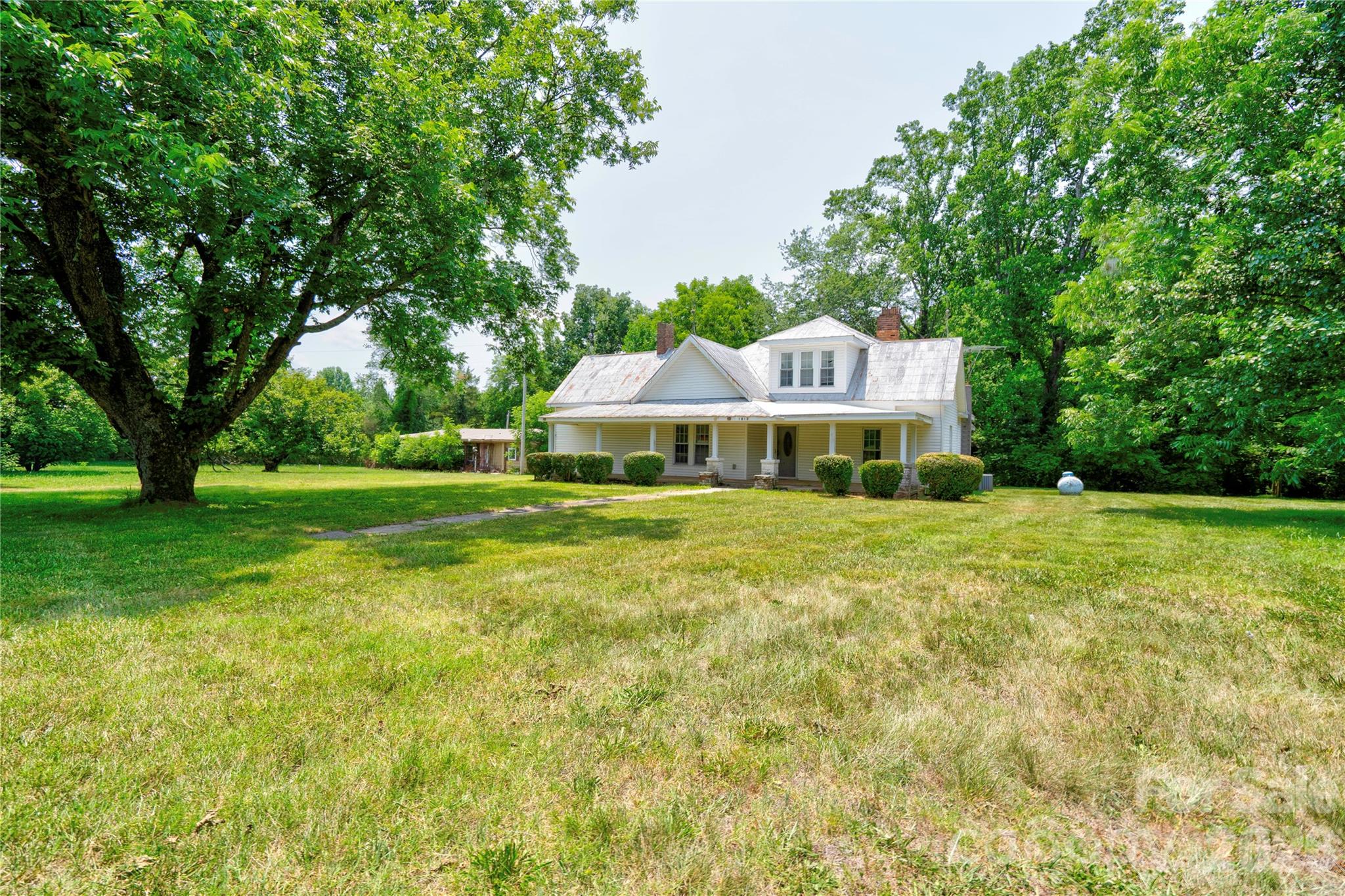 1813 Saint Marks Church Road — Crouse