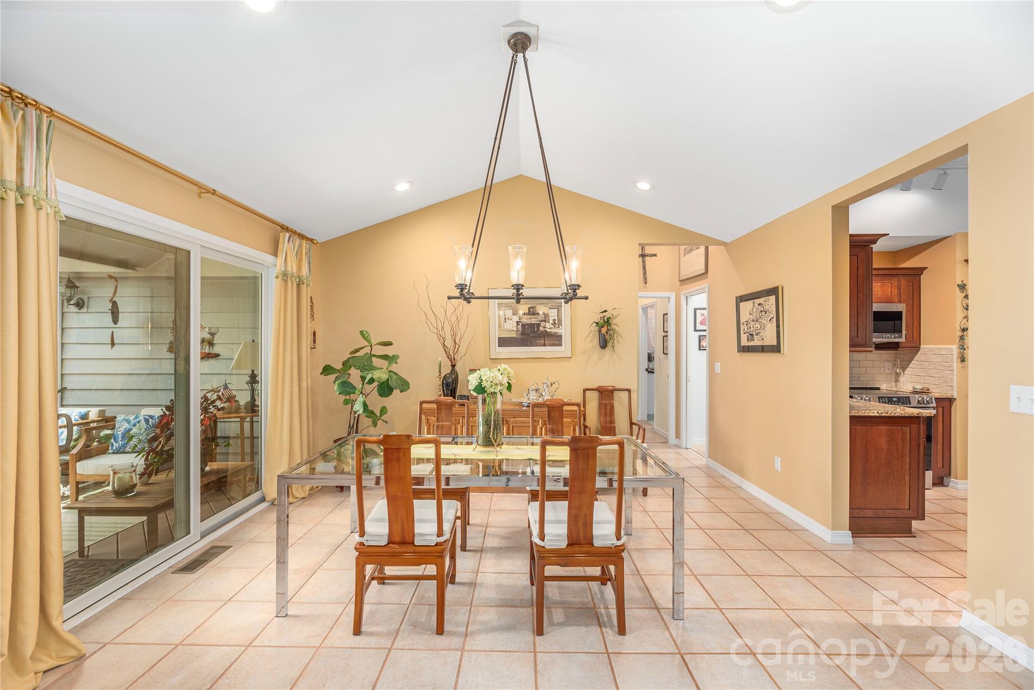 94 Oakcrest Lane — Waynesville