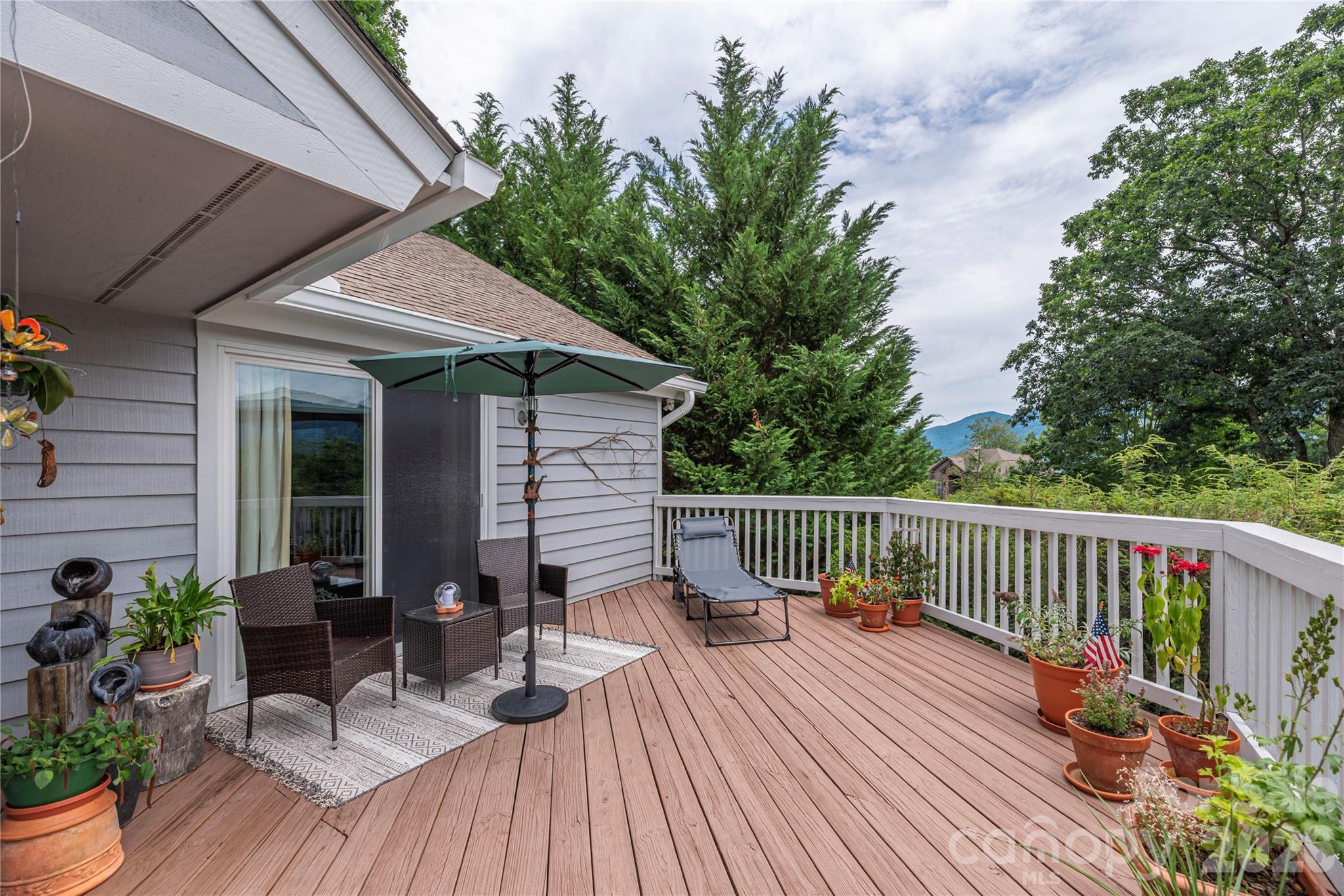 94 Oakcrest Lane — Waynesville
