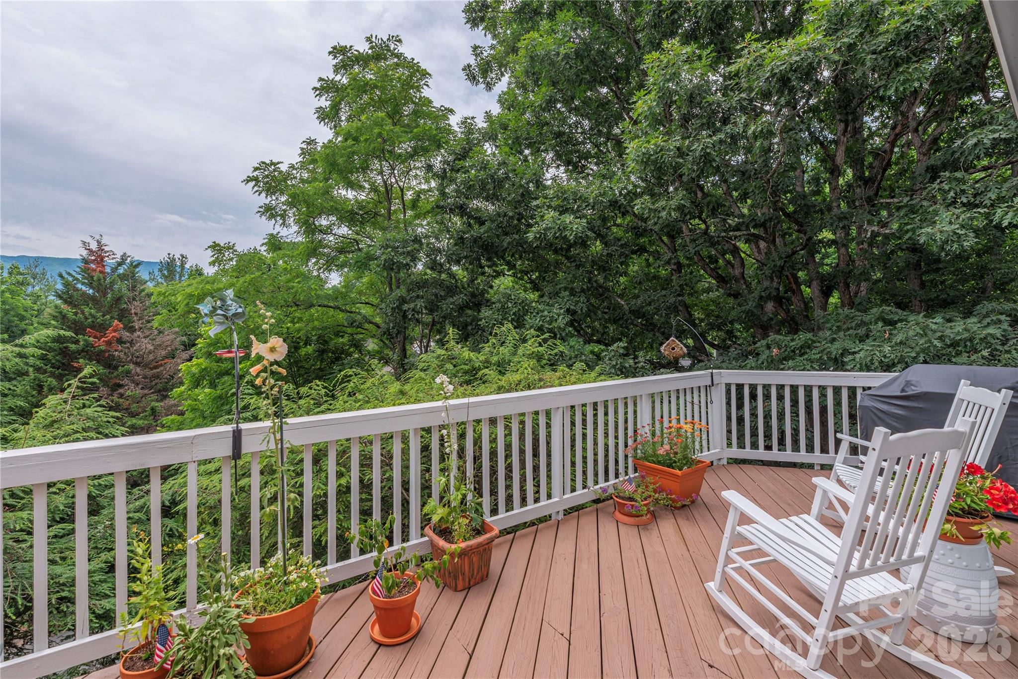 94 Oakcrest Lane — Waynesville