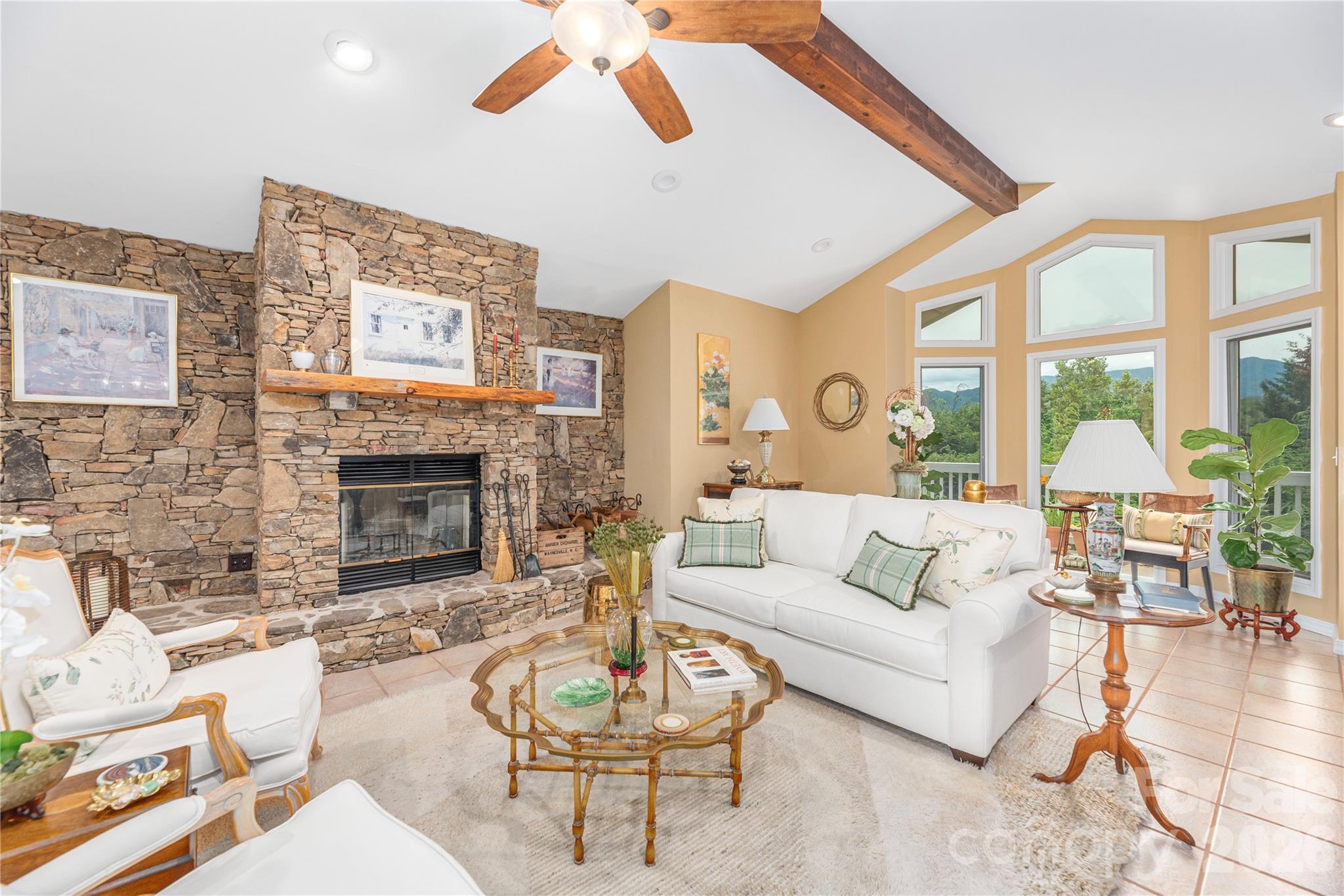 94 Oakcrest Lane — Waynesville