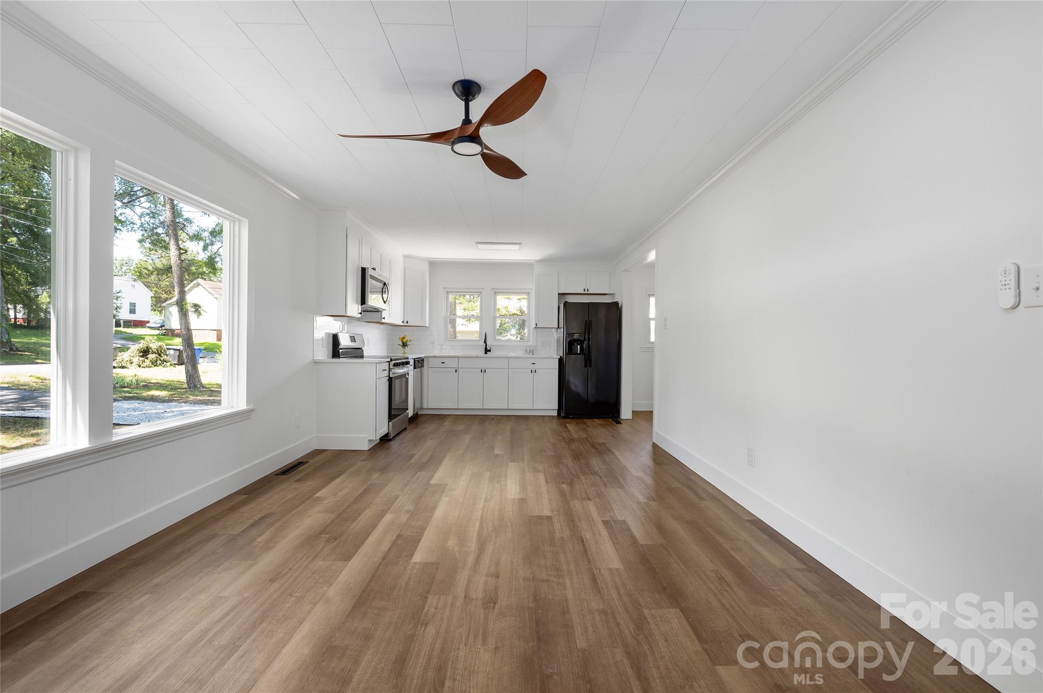 445 Oakwood Avenue — Mooresville