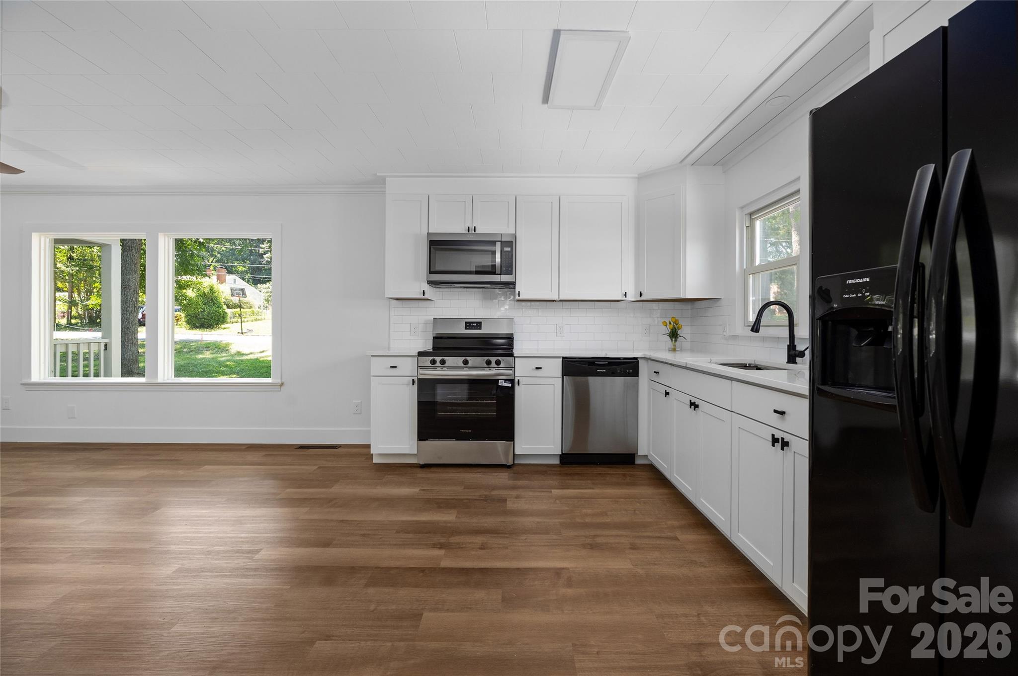 445 Oakwood Avenue — Mooresville