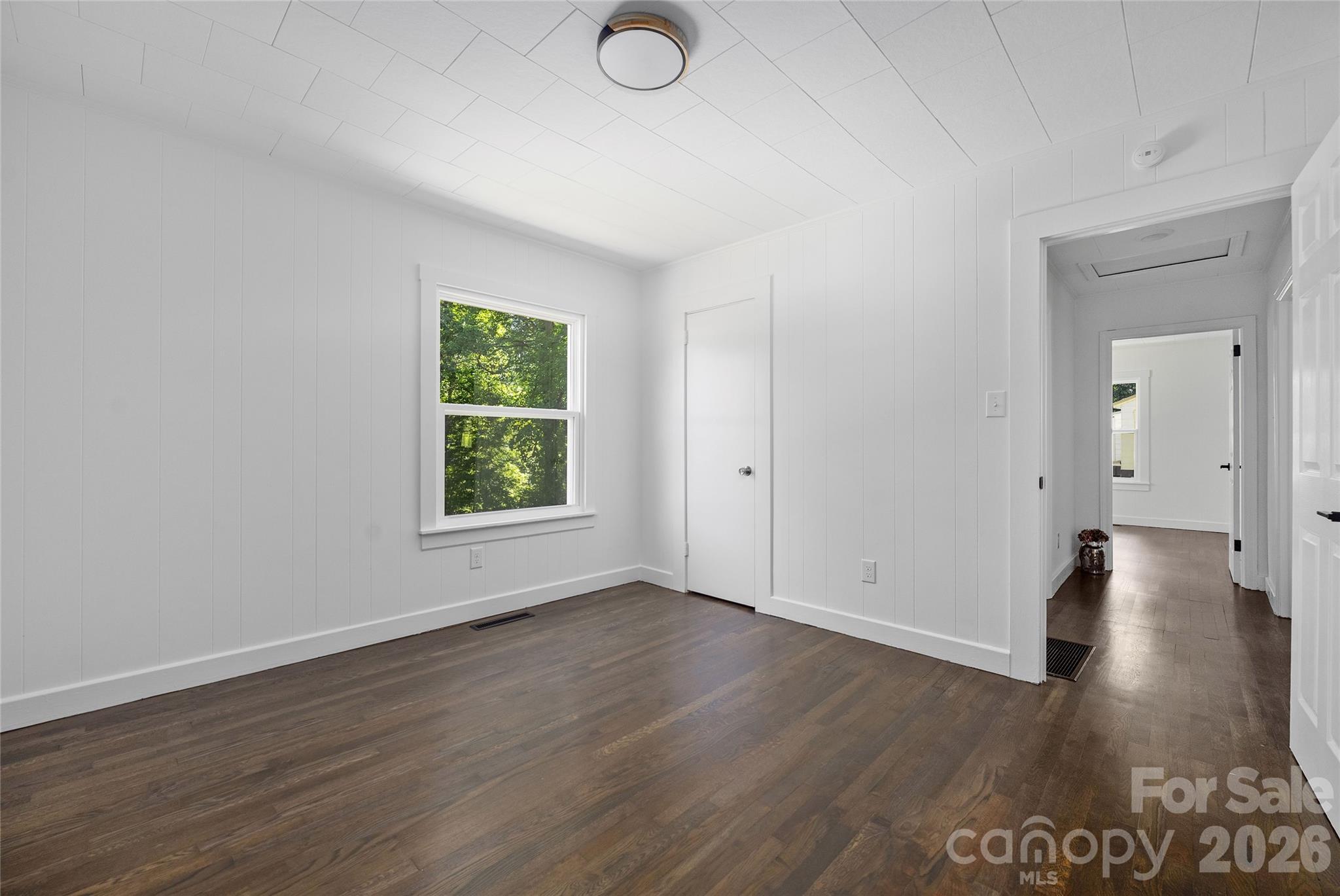 445 Oakwood Avenue — Mooresville