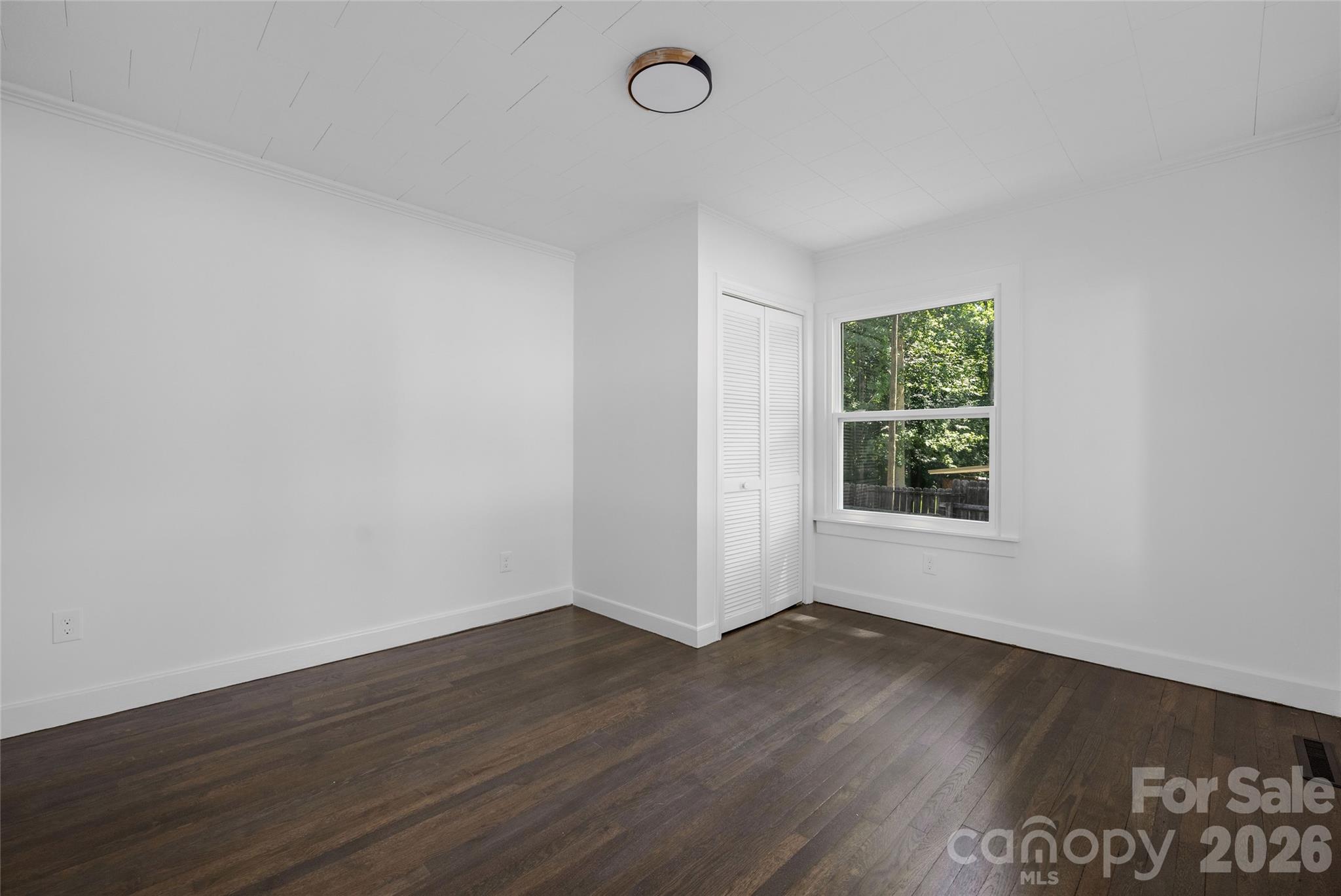 445 Oakwood Avenue — Mooresville