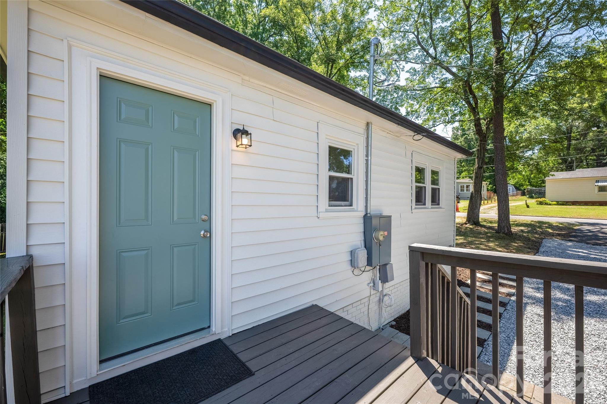 445 Oakwood Avenue — Mooresville