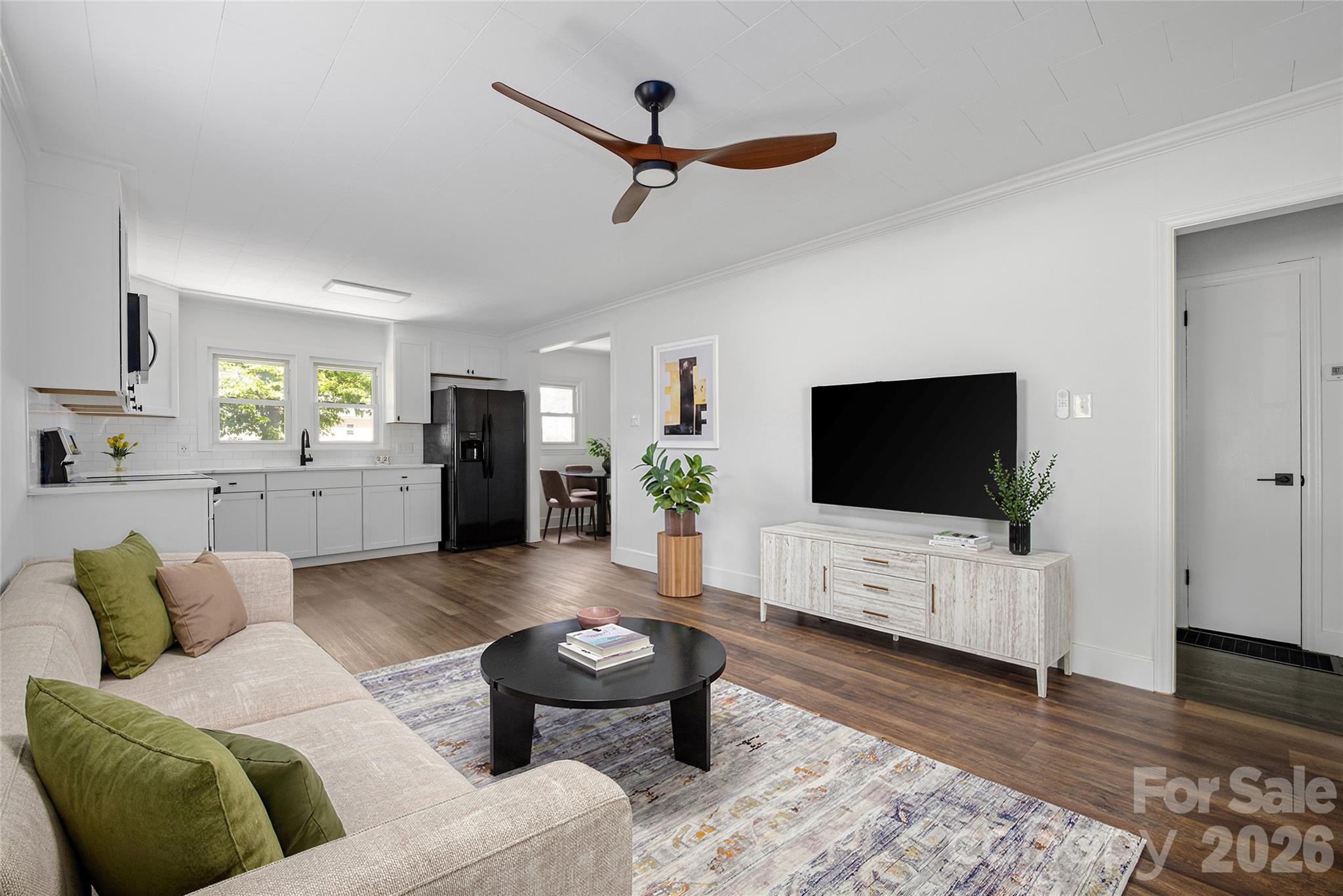 445 Oakwood Avenue — Mooresville