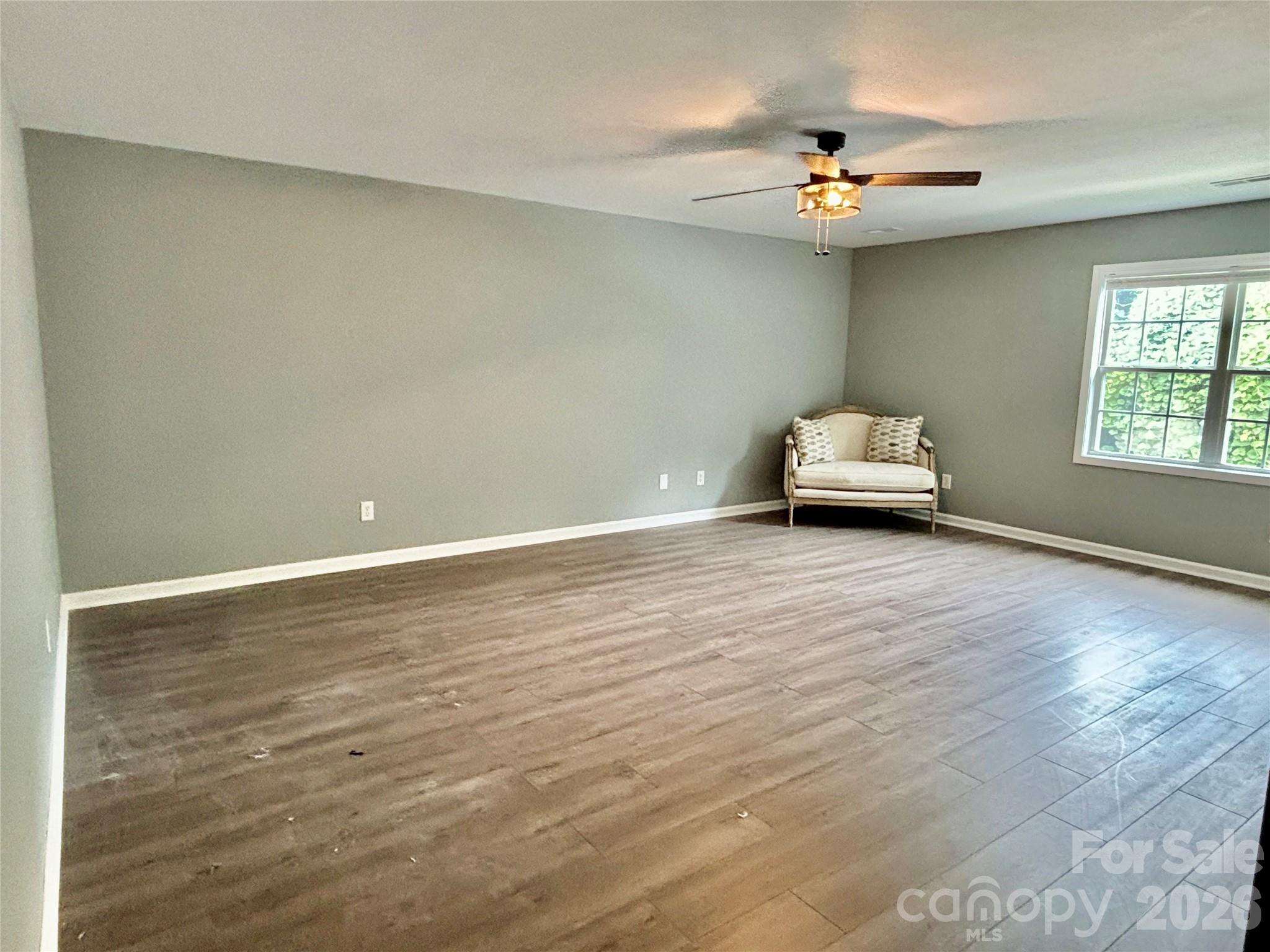 229 17th Avenue SE — Hickory