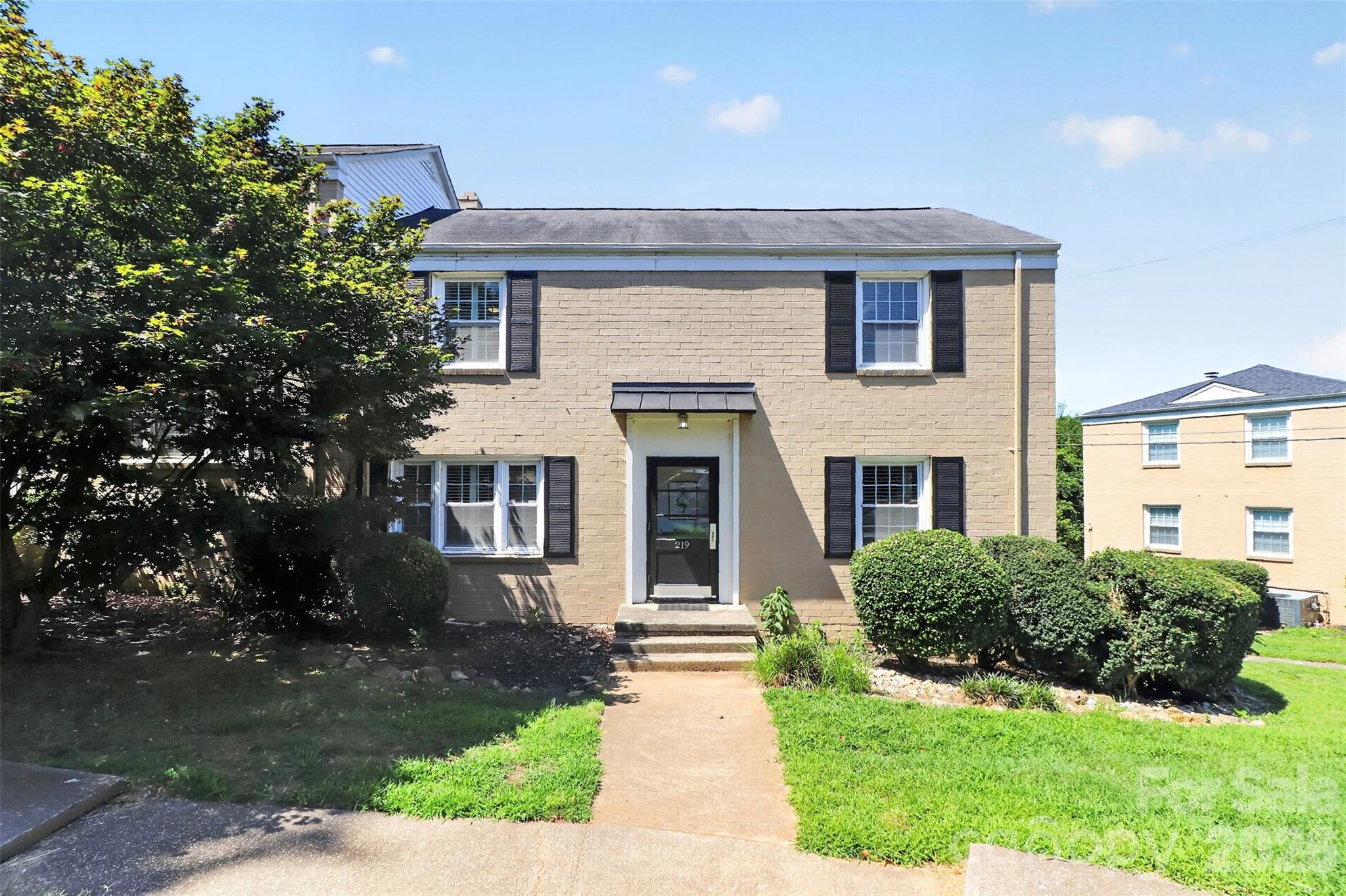 219 Wakefield Drive — Charlotte
