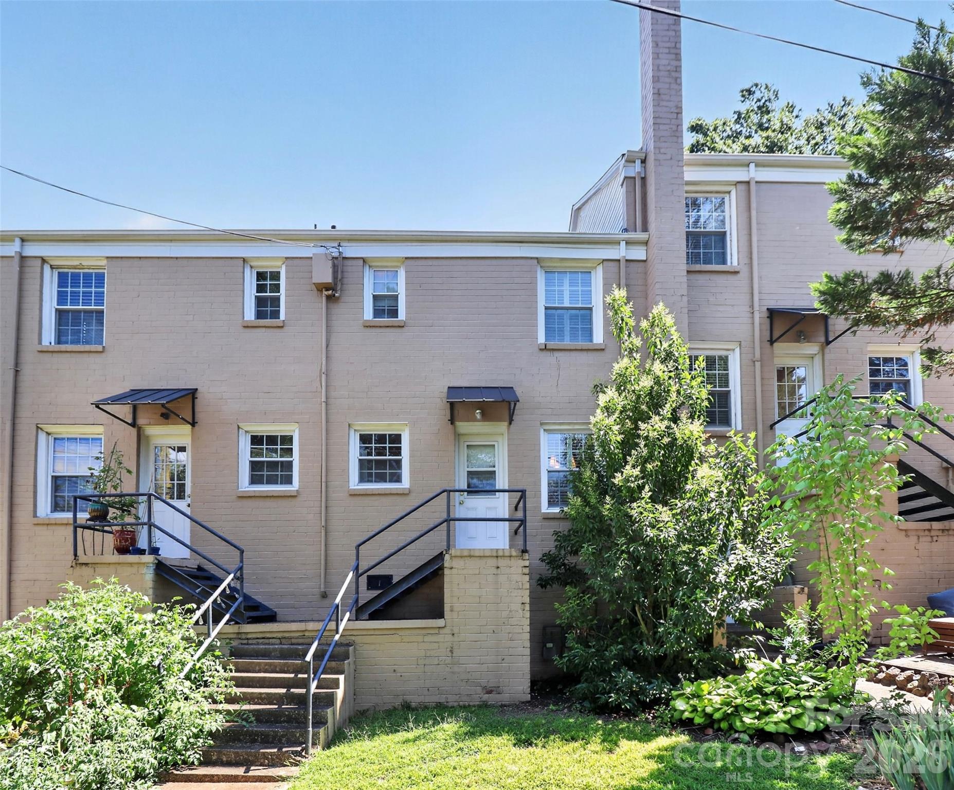 219 Wakefield Drive — Charlotte