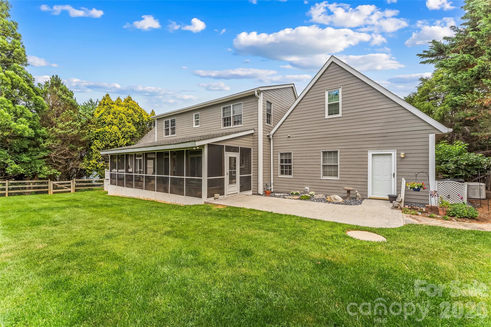 6 Southbrook Drive — Fletcher