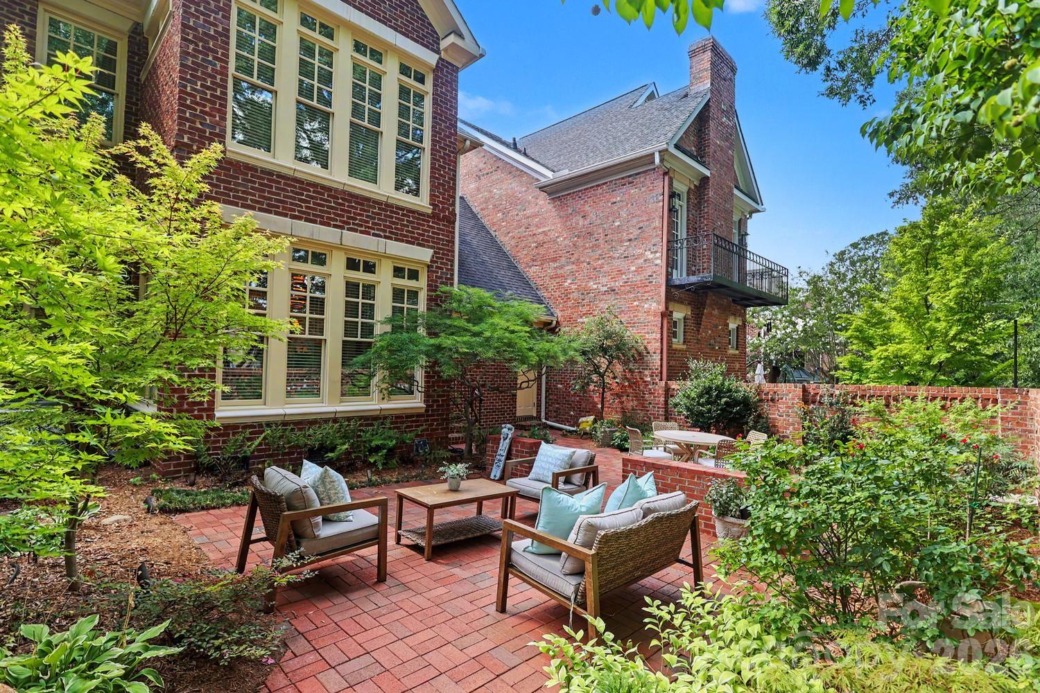 1120 Dilworth Crescent Row — Charlotte