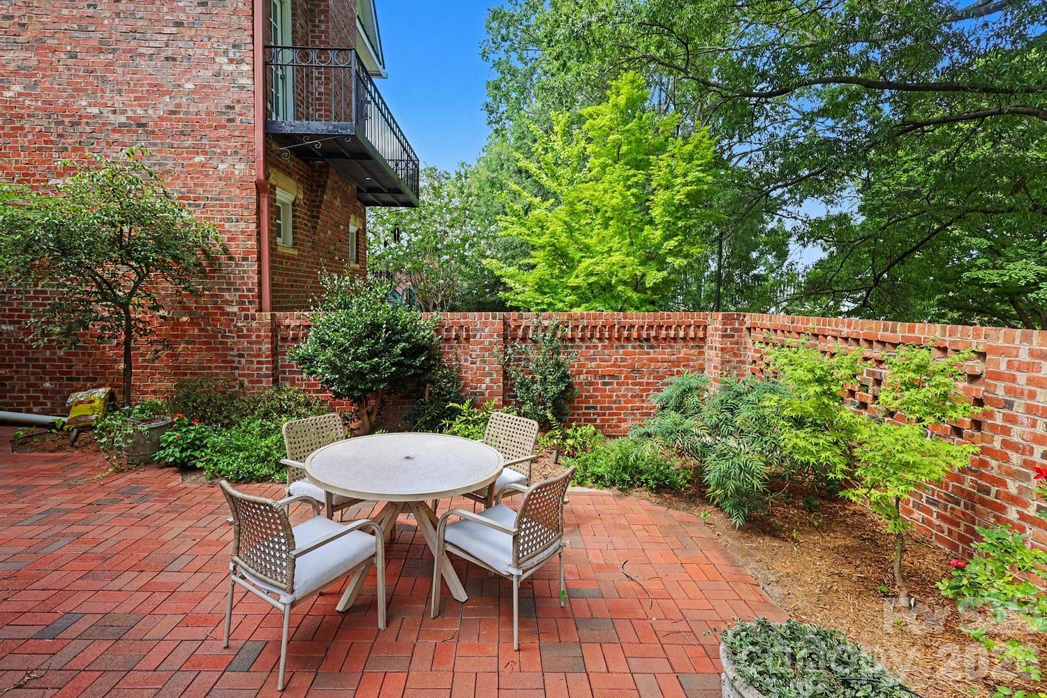 1120 Dilworth Crescent Row — Charlotte