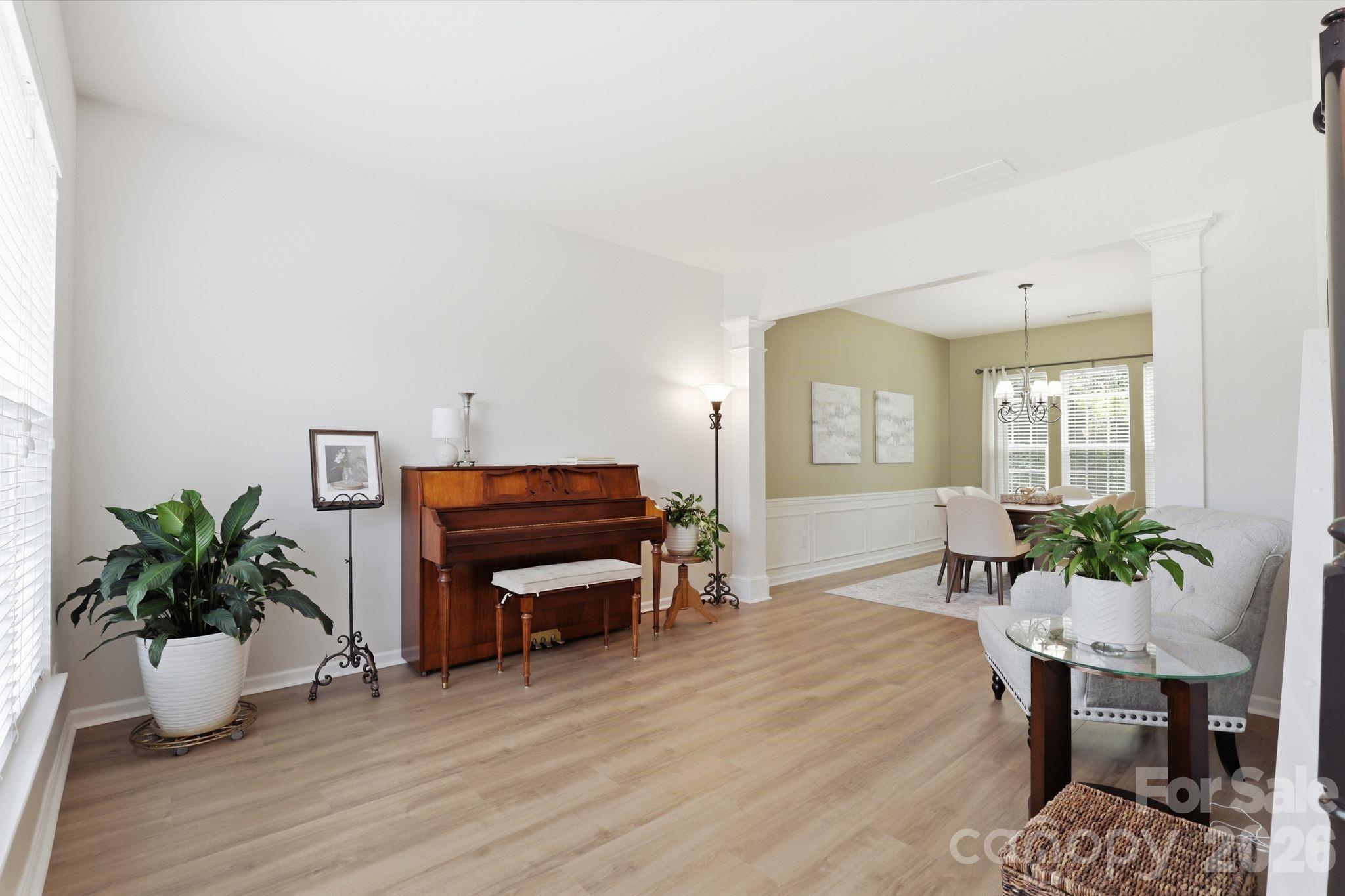 12044 Humboldt Drive — Charlotte