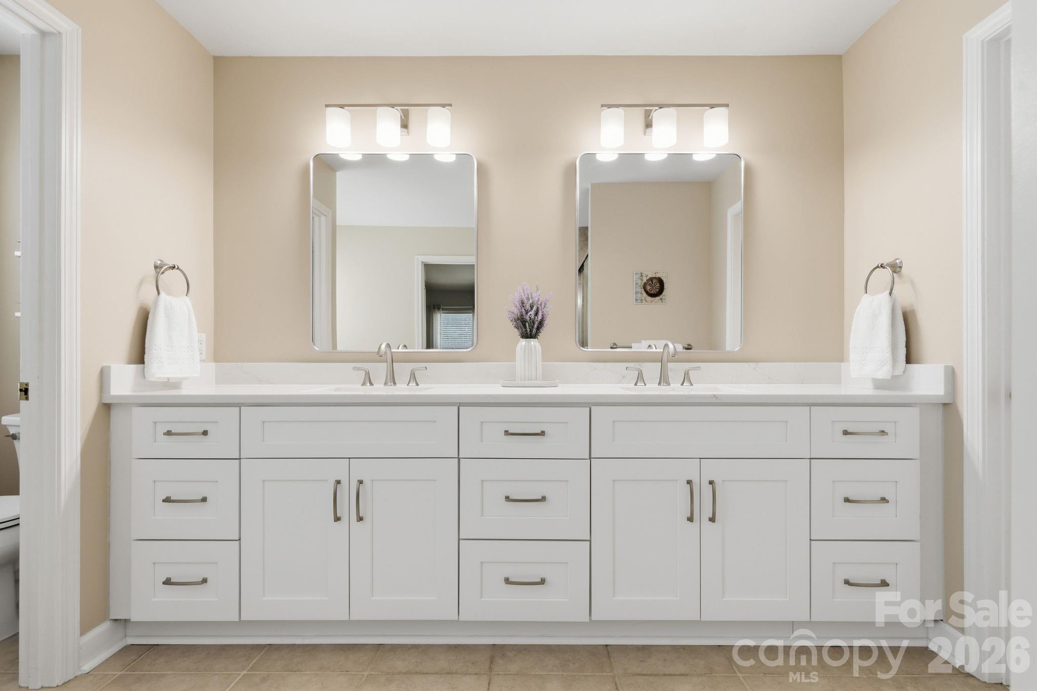 12044 Humboldt Drive — Charlotte