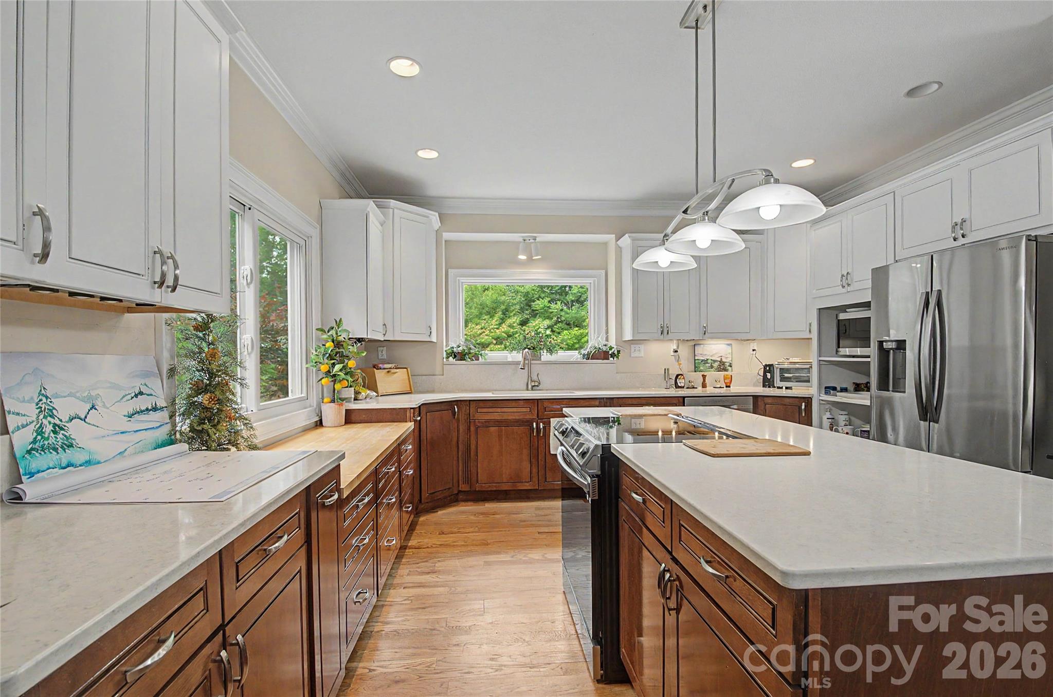 312 Benjamin Way — Hendersonville