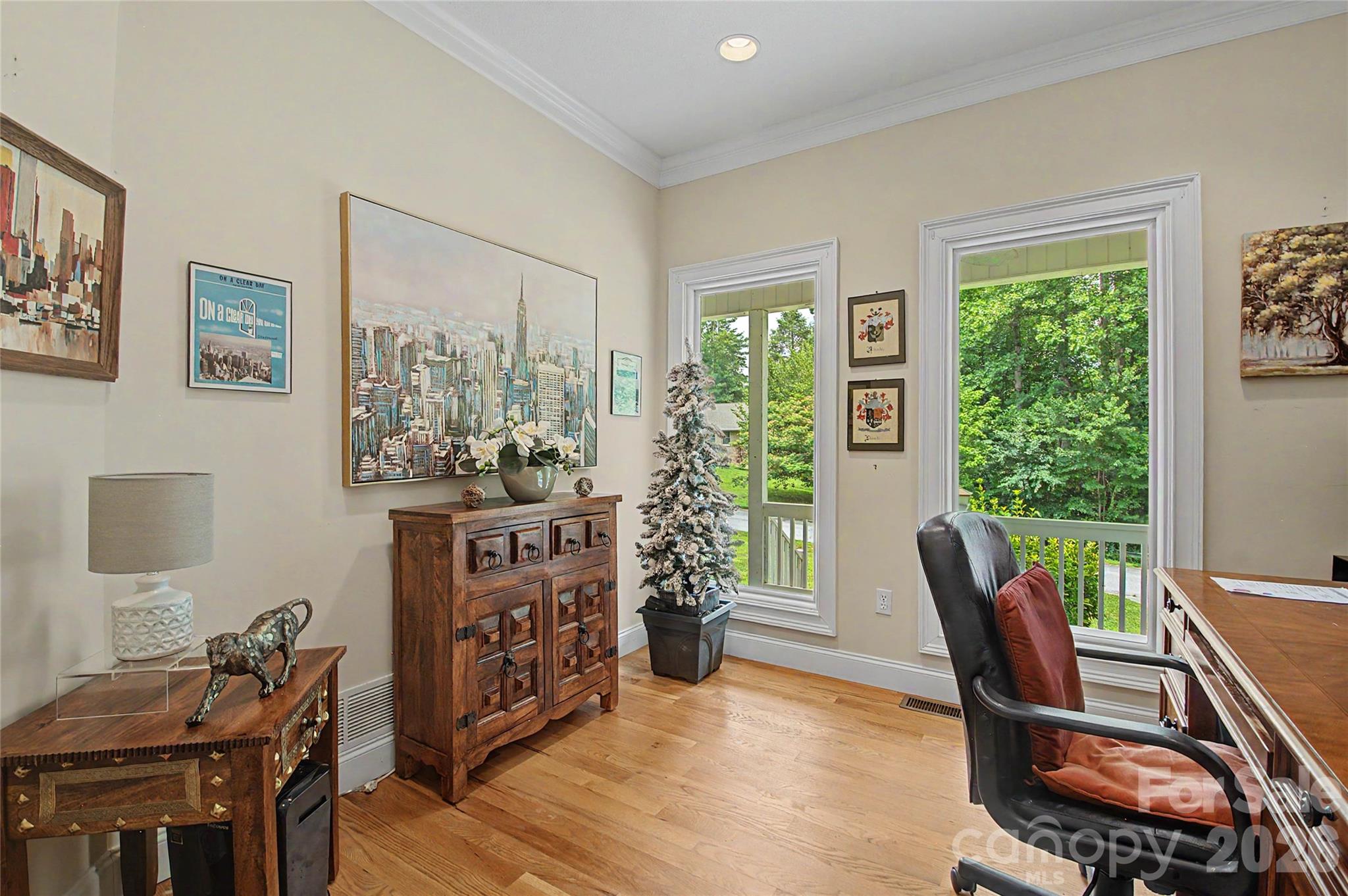 312 Benjamin Way — Hendersonville