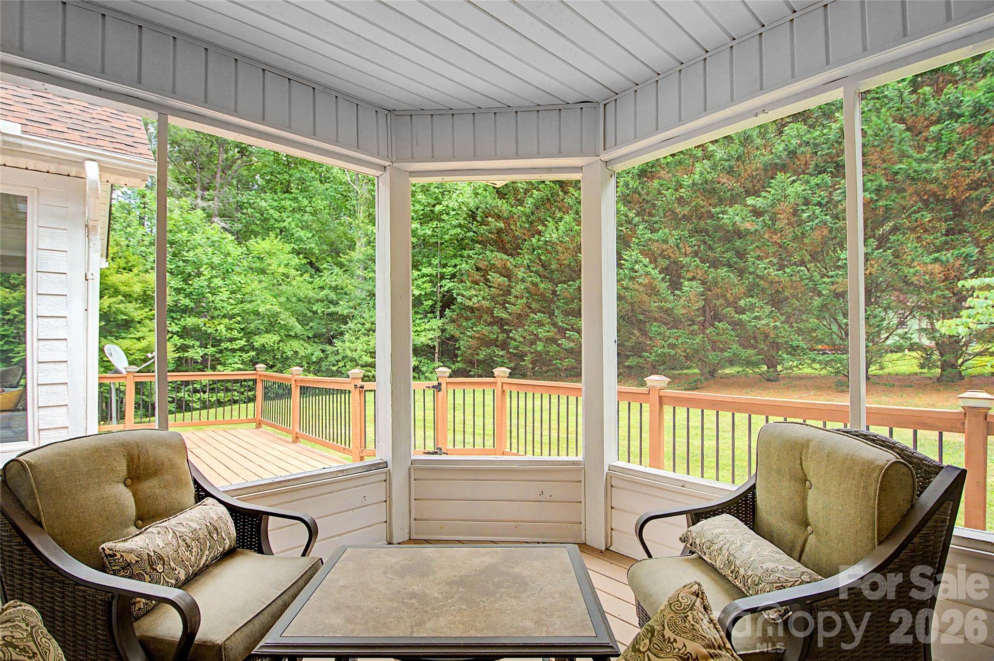 312 Benjamin Way — Hendersonville