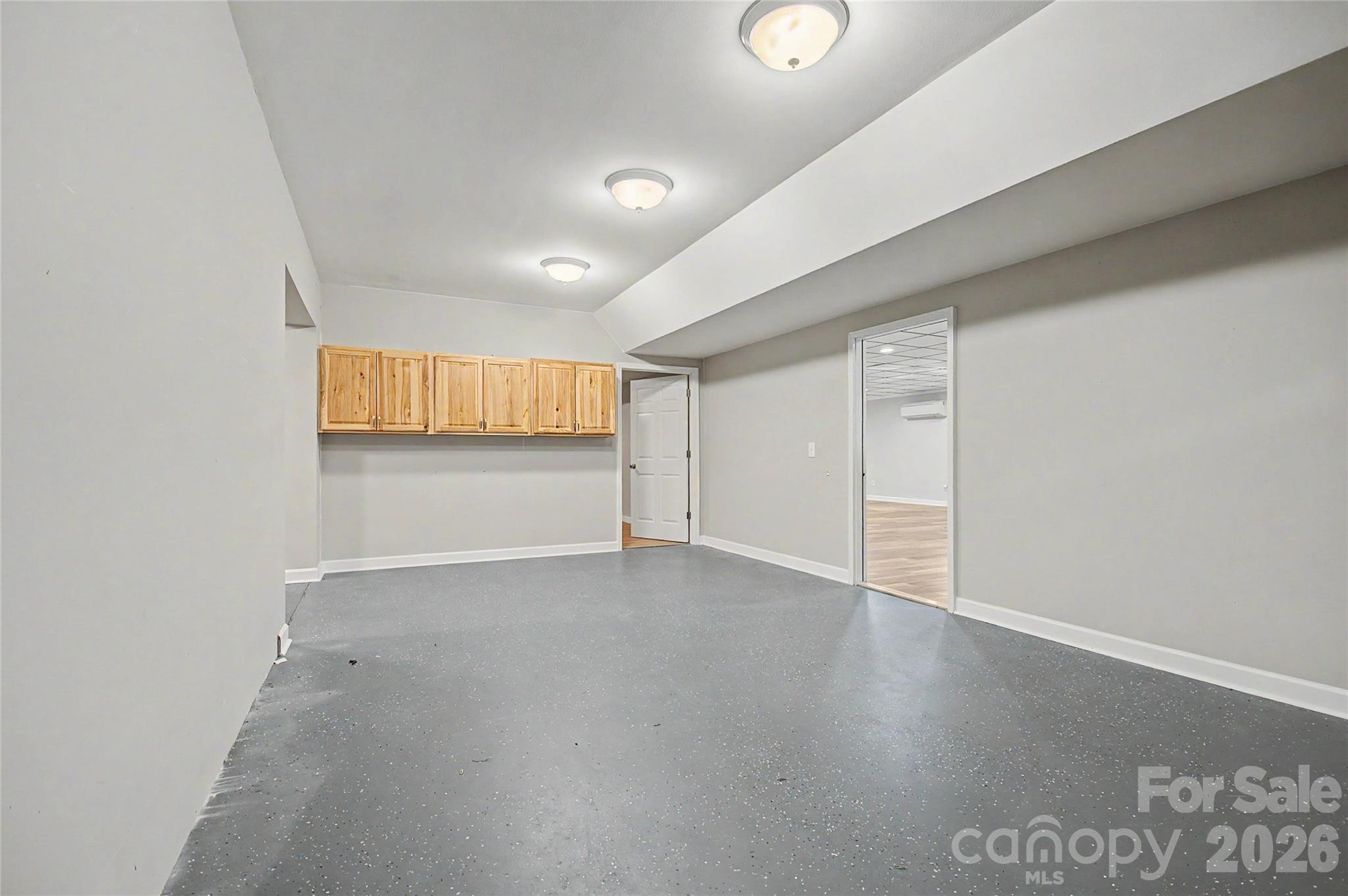 312 Benjamin Way — Hendersonville