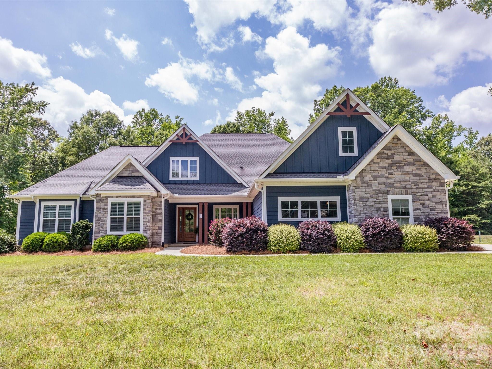 198 Carters Farm Drive — Statesville